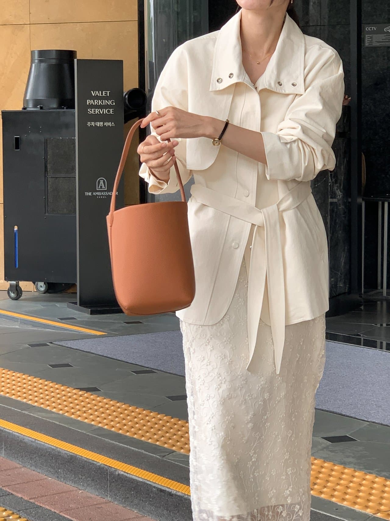 있음 선적 사이즈 업데이트 한국 chic 가을 새로운 스탠드 칼라 품격 레이스업 루즈핏 재킷 재킷 상세 이미지 2