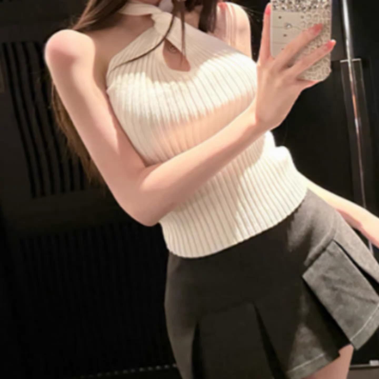 chill 챠오어 피카소 라인 순수한 욕망 십자가 행침 목 홀로우 아웃 니트 조끼 이미지 5