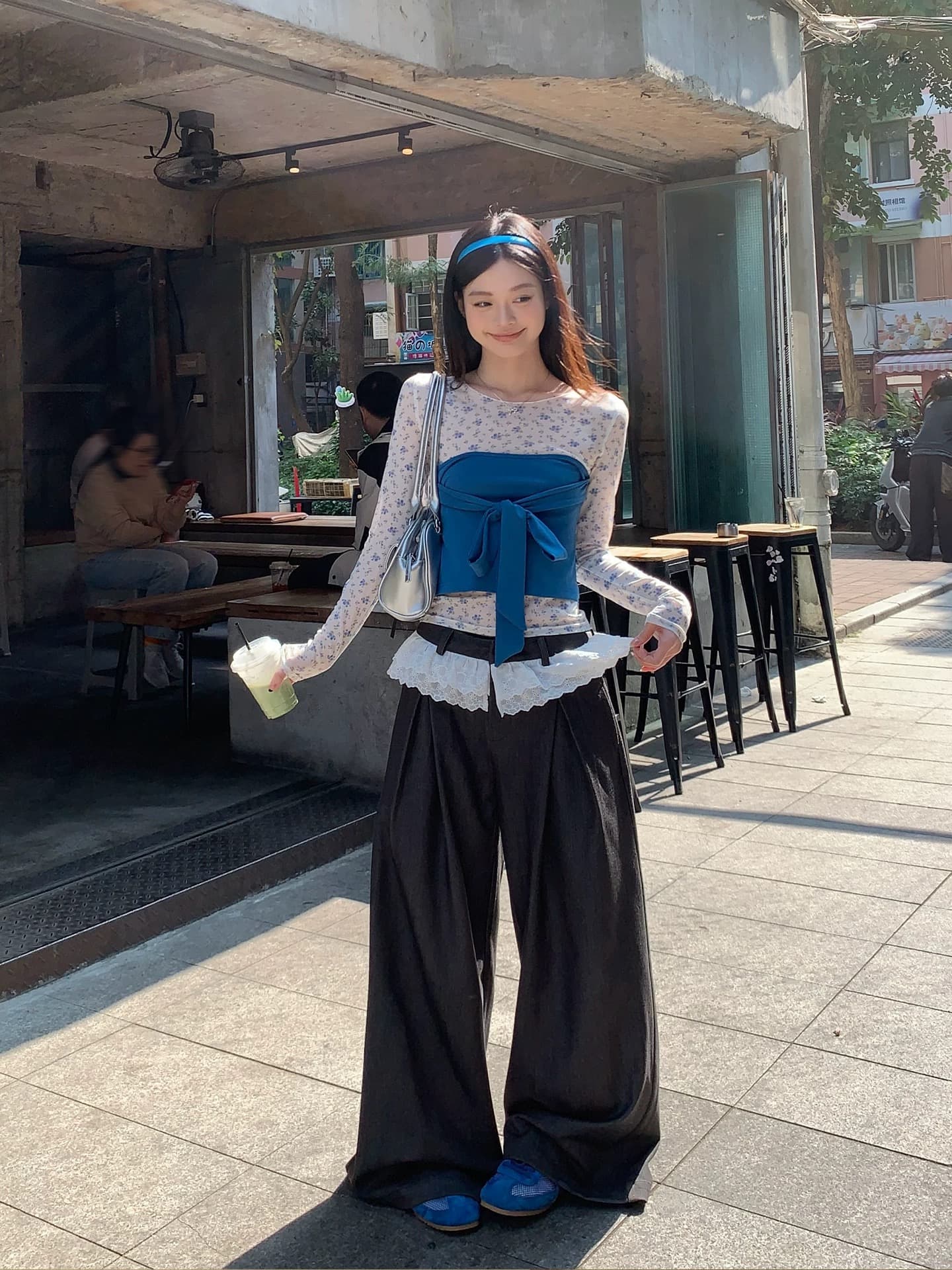 송 긍정적 인 En 한 부서 나비 매듭 순수한 욕망 파란색 튜브탑 캐미솔 봄 새로운 디자인 센스 오프숄더 작은 맨위 상세 이미지 2