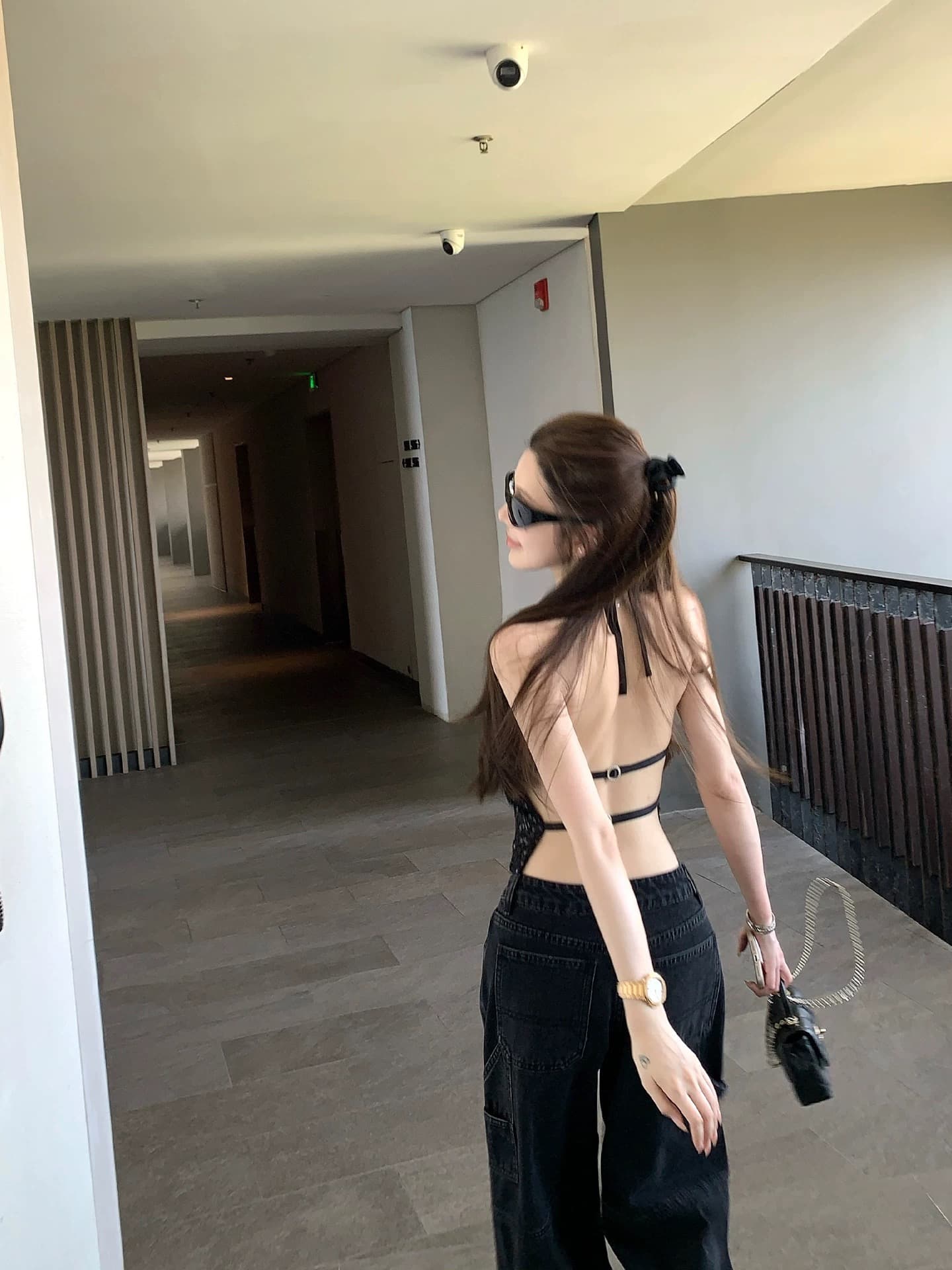 titi 작은 자매 쉬 너 눈부신 캐미솔 여름 스팽글 샤오시엔 백리스 행침 목 쇼트 스타일 맨위 상세 이미지 1