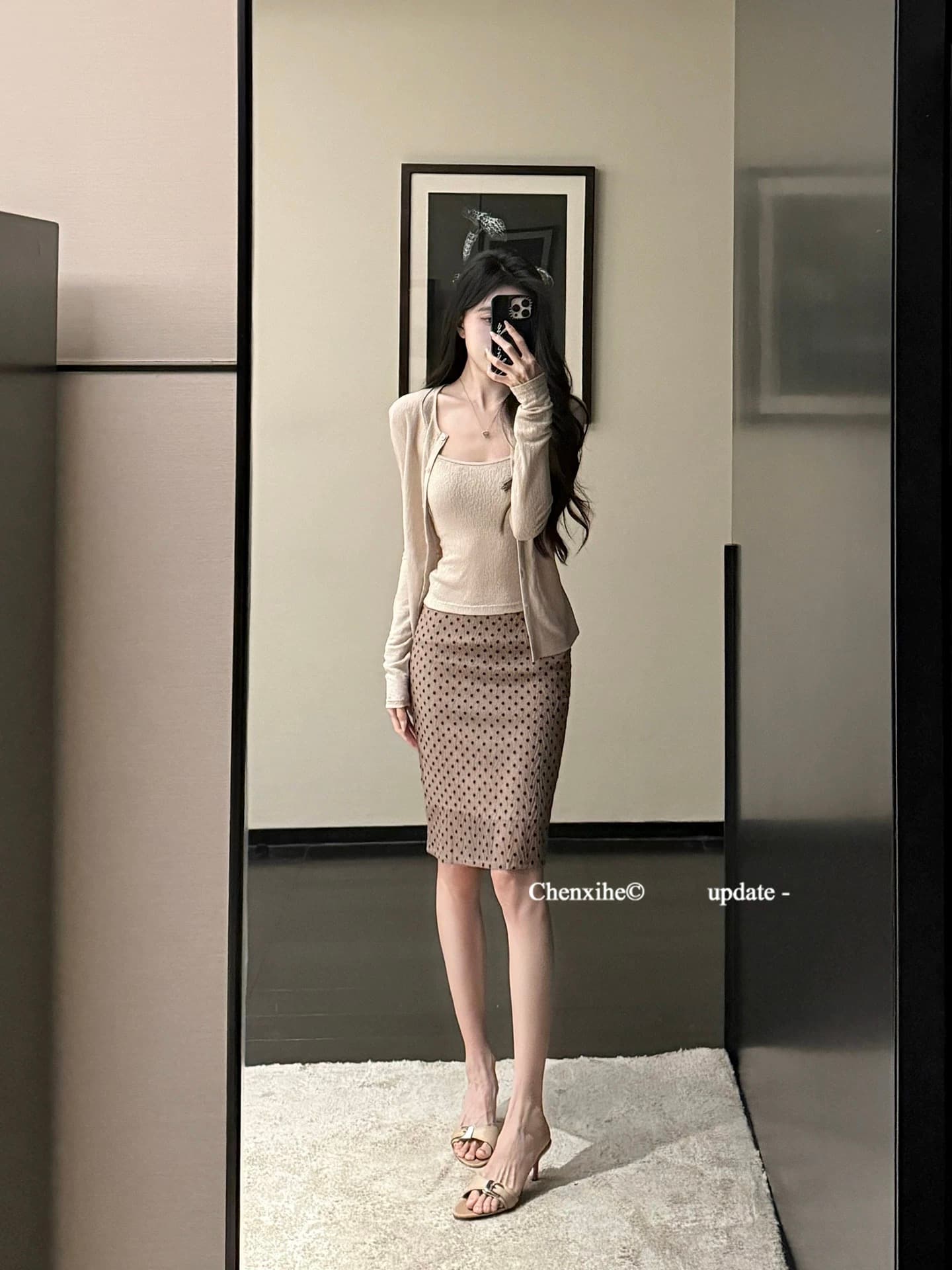 그는 아침 낭만주의 와 장난기 넘치는 공존 레트로 세련된 도트 무늬 반신 스커트 여성 여름 부드럽게 셔틀 제직 패키지 팔 미니 스커트 상세 이미지 2
