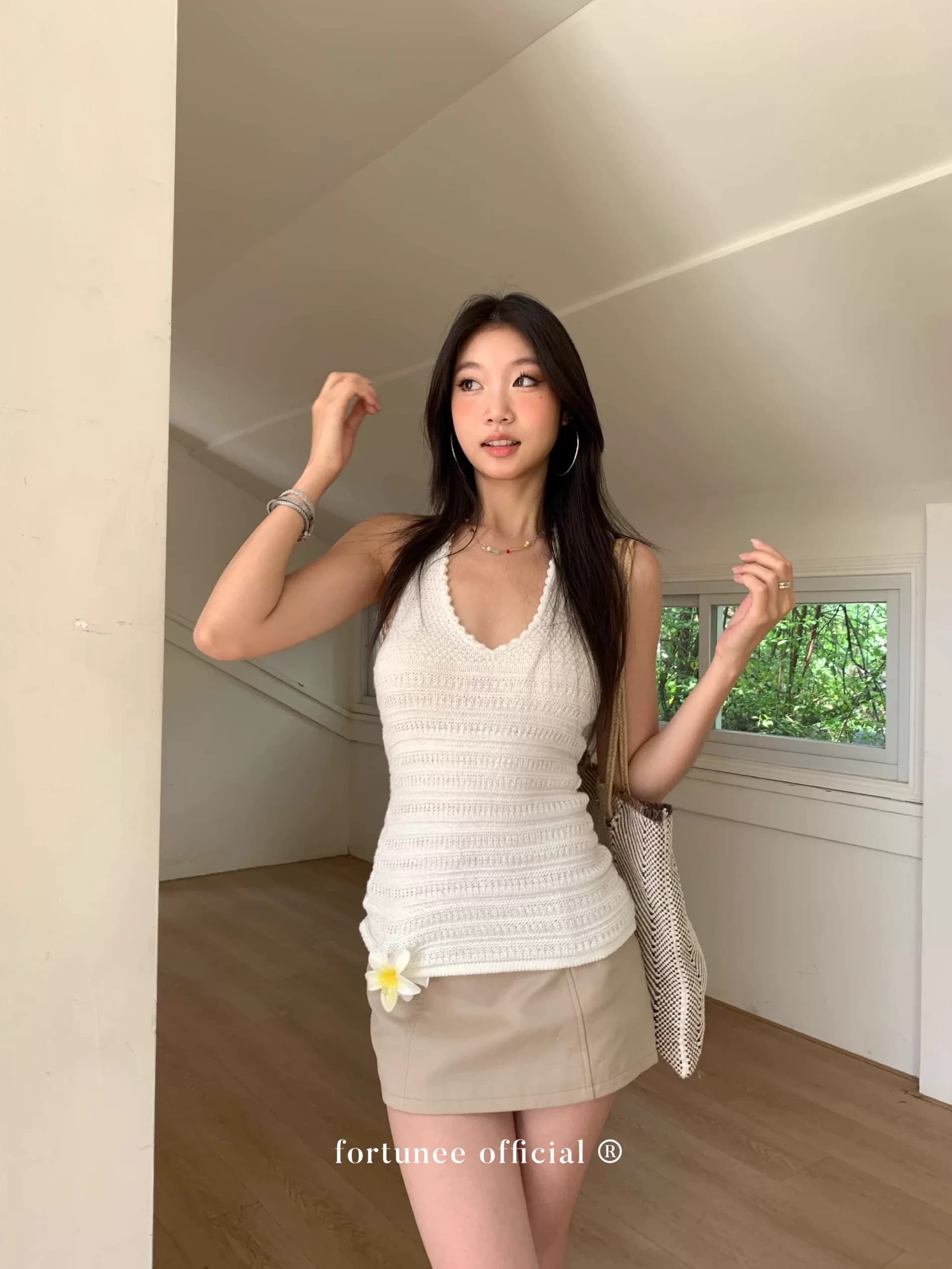 fortunee 홀로우 아웃 자수 니트 행침 목 조끼 여성 여름 디자인 센스 핫걸 몸매 가꾸기 다용도 민소매 맨위 상세 이미지 4