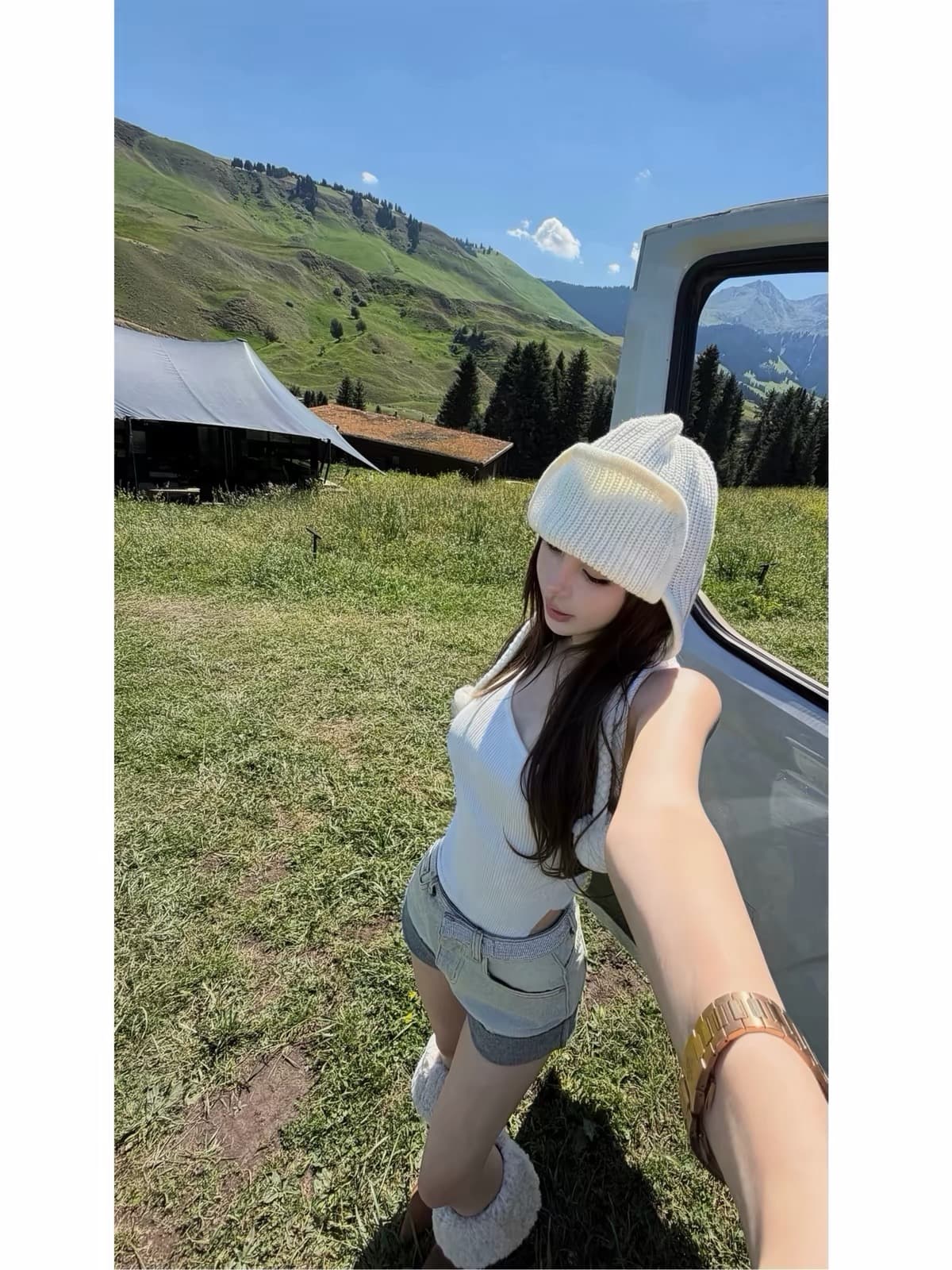 woppei 불규칙 비스듬한 어깨 행침 목 니트 조끼 여성 작은 대중 홀로우 아웃 단어 뒤로 몸매 가꾸기 슬림해 보이는 슬립 맨위 상세 이미지 3