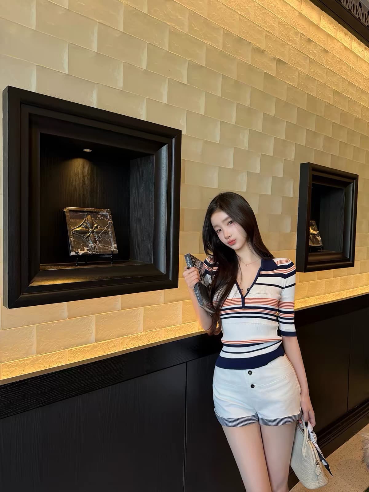 okmashop 오래된 돈 출퇴근 원단 단단한 실제로 질감 긍정적 인 어깨 중간 소매 배색 몸매 가꾸기 스트라이프 니트 스웨터 상세 이미지 2