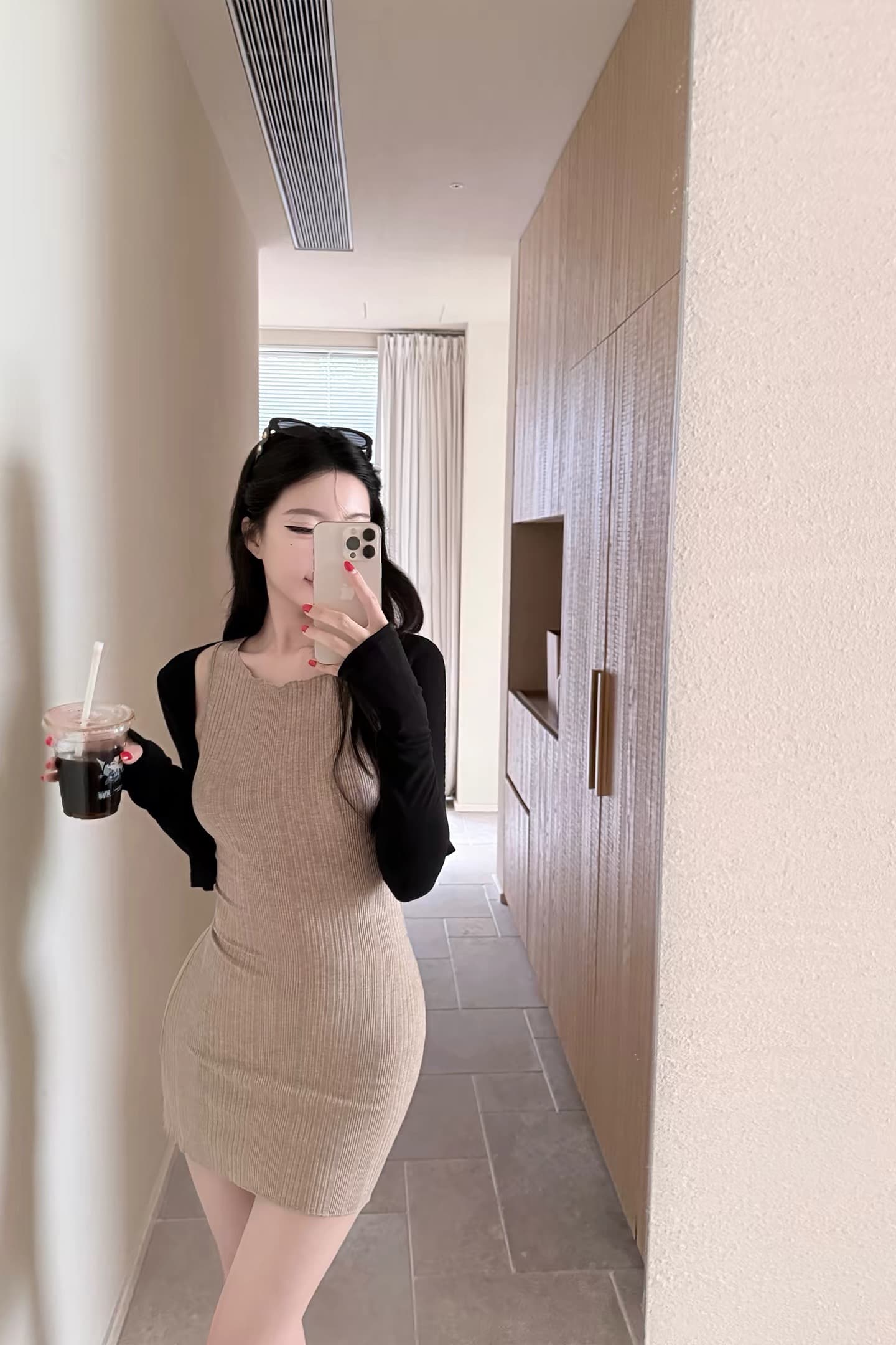 laareetoo 구덩이 기사 민소매 여성 드레스 몸매 가꾸기 슬림해 보이는 여름 조끼 스커트 디자인 센스 미니 스커트 상세 이미지 6