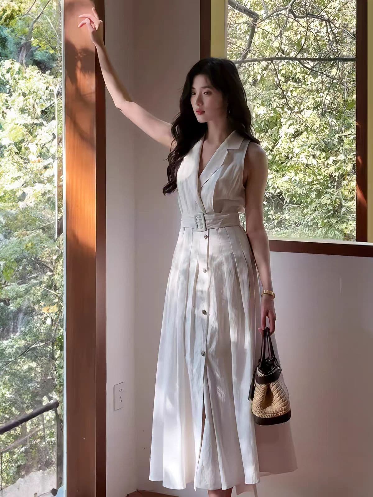 프랑스식 화이트 롱 코트 아마 조끼 여성 드레스 2026 새로운 POLO 칼라 민소매 셔츠 드레스 허리 수축 롱 스커트