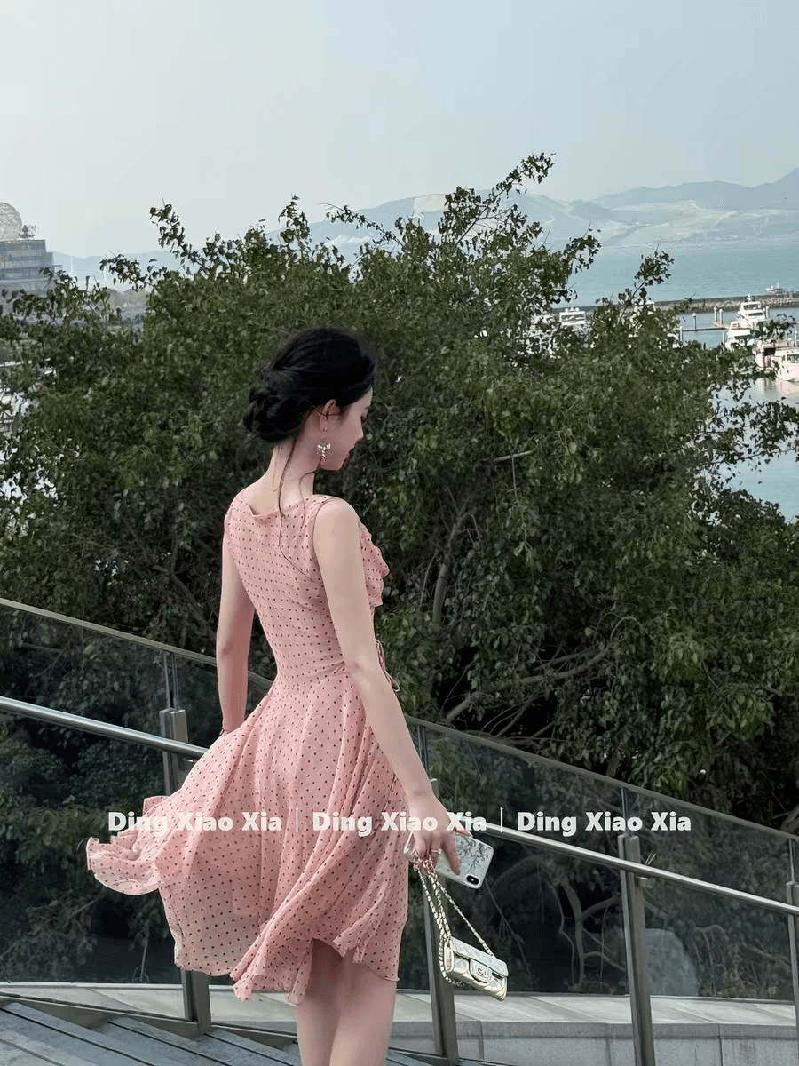 핑크색 도트 무늬 흔들다 칼라 여성 드레스 여름 순수한 욕망 품격 몸매 가꾸기 슬림해 보이는 허리 수축 아름다운 휴가 바람 길다 치마 이미지 4