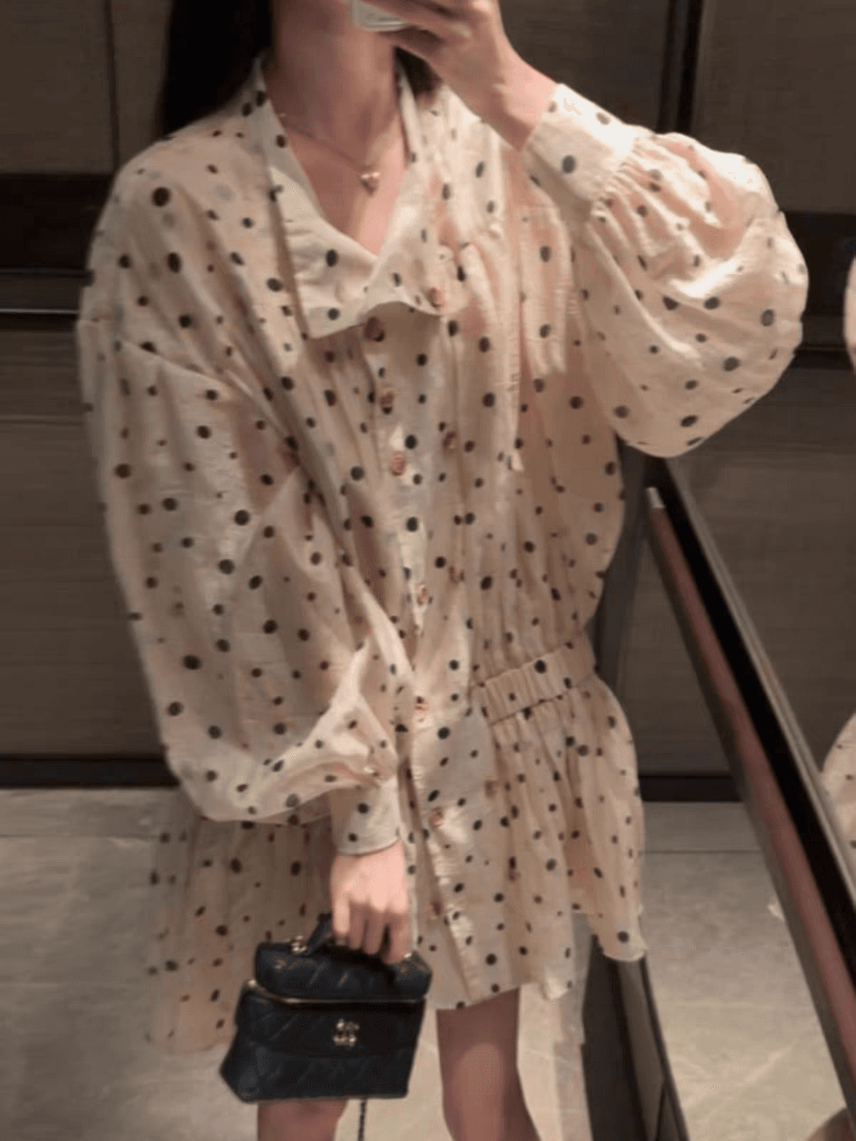 올해 인기 스타일 긴팔 드레스 프랑스식 느긋한 느슨함 센스 착용 가져 가라. 부드러운 도트 무늬 벌룬 소매 짧은 치마 이미지 3