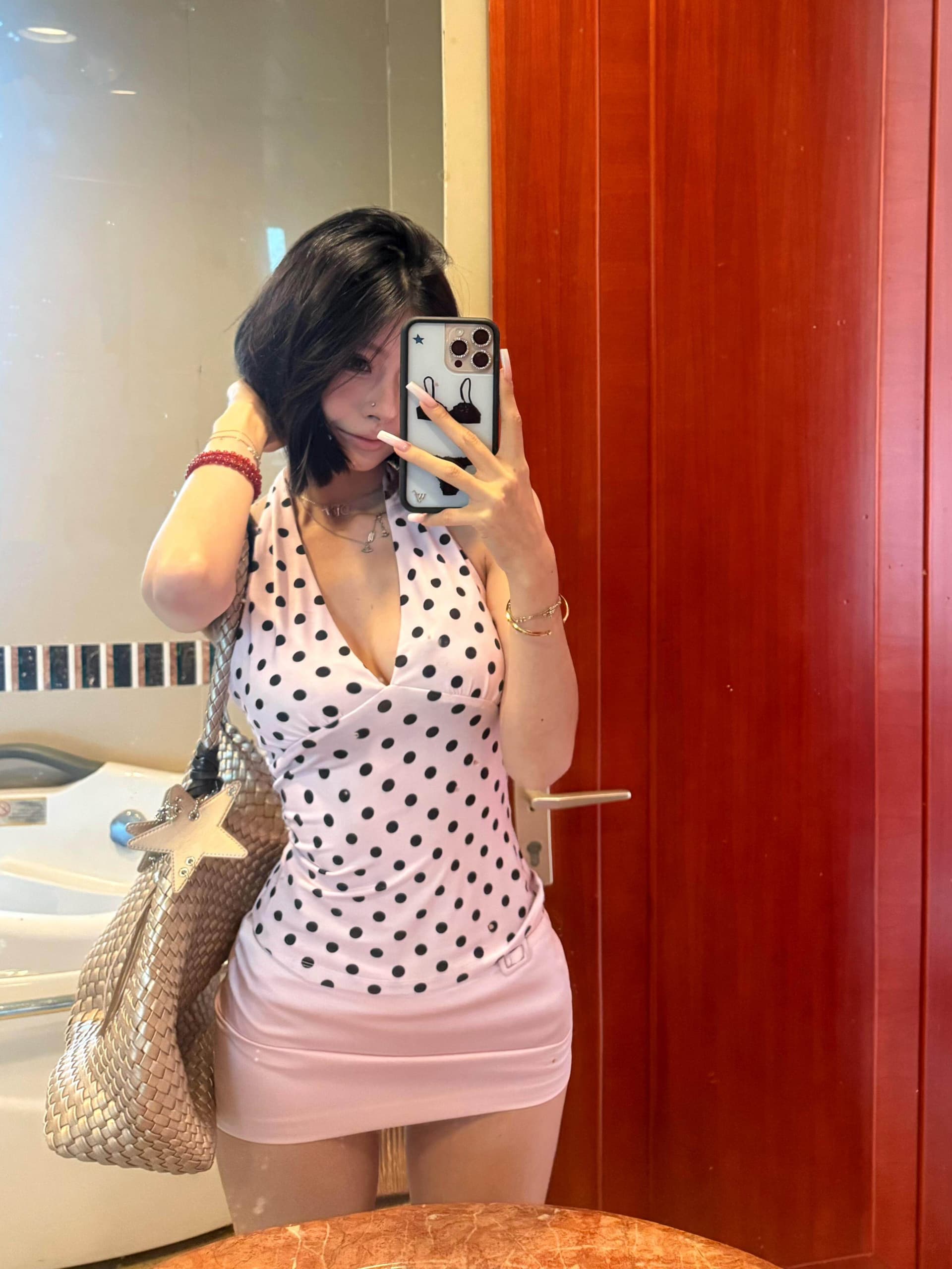 프랑스식 달콤한 자매 도트 무늬 V넥 슬림해 보이는 행침 목 슬립 다용도 몸매 가꾸기 만나는 조끼 여름 상세 이미지 5