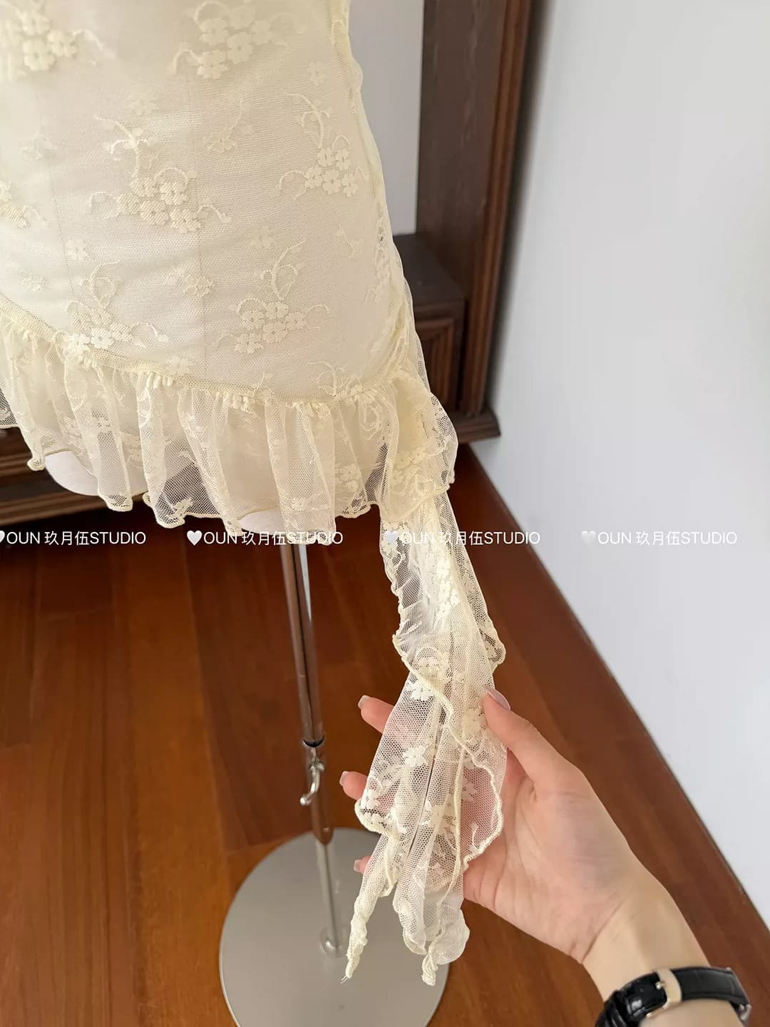 행침 목 레이스 조각 슬립 슬림해 보이는 긴팔 티셔츠 2026 봄 여름 새로운 맨위 세트 상세 이미지 19