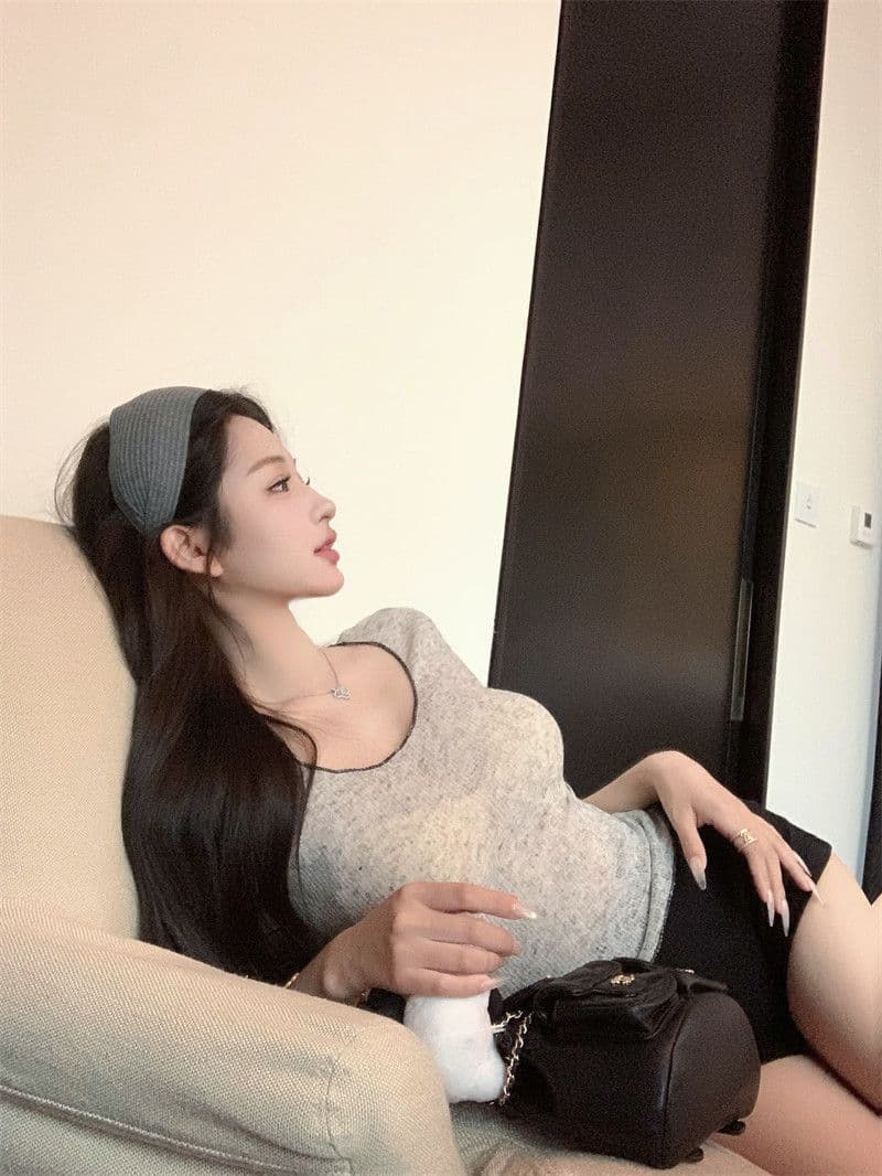 한국 눈꽃 마 배색 얇은 스타일 긍정적 인 어깨 u 칼라 반팔 티셔츠 여름 순수한 욕망 몸매 가꾸기 풀오버 기본 셔츠 맨위 상세 이미지 11