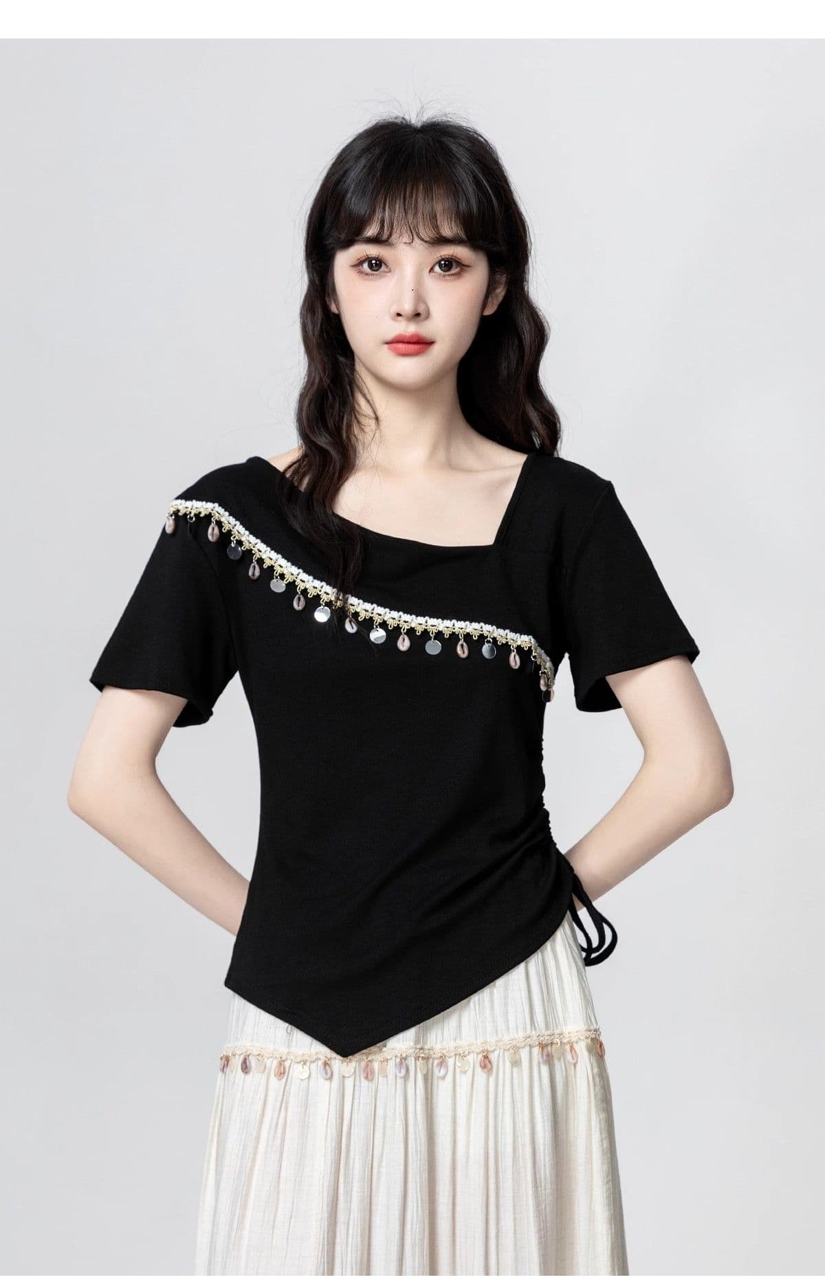 긍정적 인 어깨 비스듬한 칼라 반팔 티셔츠 여성 여름 2026 새로운 고유 한 Chic 몸매 가꾸기 쇼트 스타일 불규칙 펌프 로프 맨위 상세 이미지 9