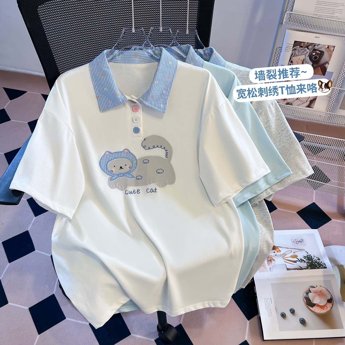 생각하기 Loy 실사 2026 여름 새로운 체크무늬 POLO 칼라 고양이 자수 대 에디션 반팔 티셔츠 이미지 2