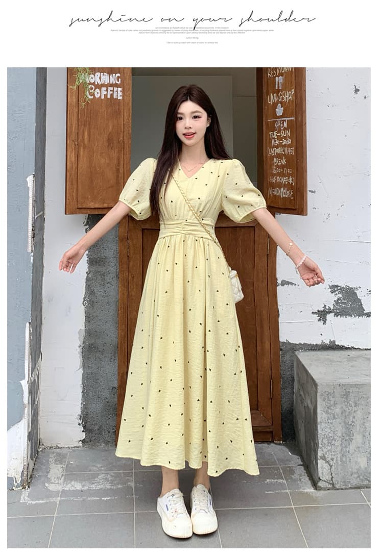 실사 하트 비트 기호 빅 사이즈 여성 의류 여름 드레스 패션 미니멀리즘 V넥 반팔 저항 주름 하트 꾸밈음 드레스 상세 이미지 16