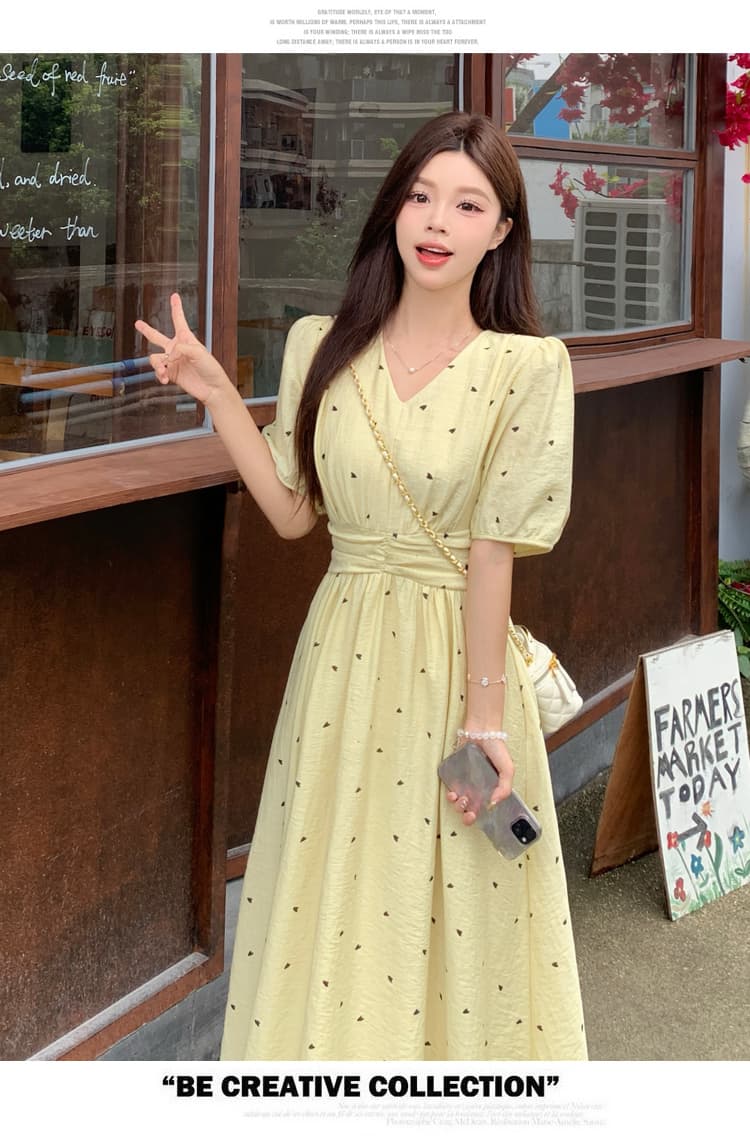 실사 하트 비트 기호 빅 사이즈 여성 의류 여름 드레스 패션 미니멀리즘 V넥 반팔 저항 주름 하트 꾸밈음 드레스 상세 이미지 18