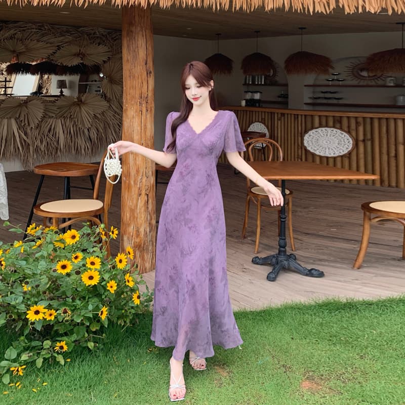 실사 얇은 포도 나무 보라색 연 모카 장미 빅 사이즈 여성 의류 프랑스식 꽃무늬 드레스 몸매 가꾸기 슬림해 보이는 V넥 롱 스커트 이미지 4