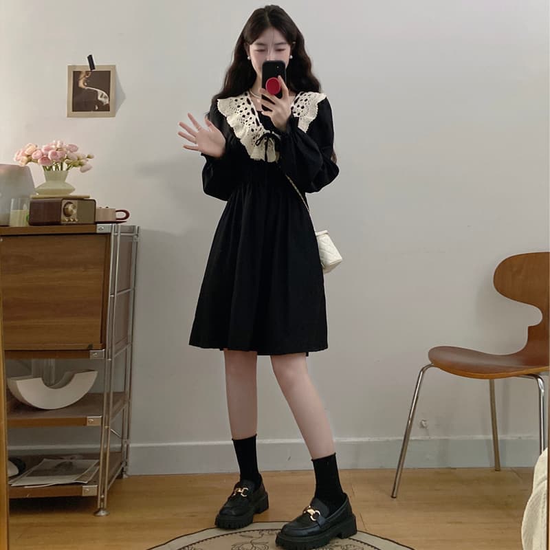 실사 빅 사이즈 여성 의류 가을 겨울 허리 수축 슬림해 보이는 품격 레트로 베이비 칼라 패치워크 연령 감소 슬림해 보이는 학원 스타일 치마