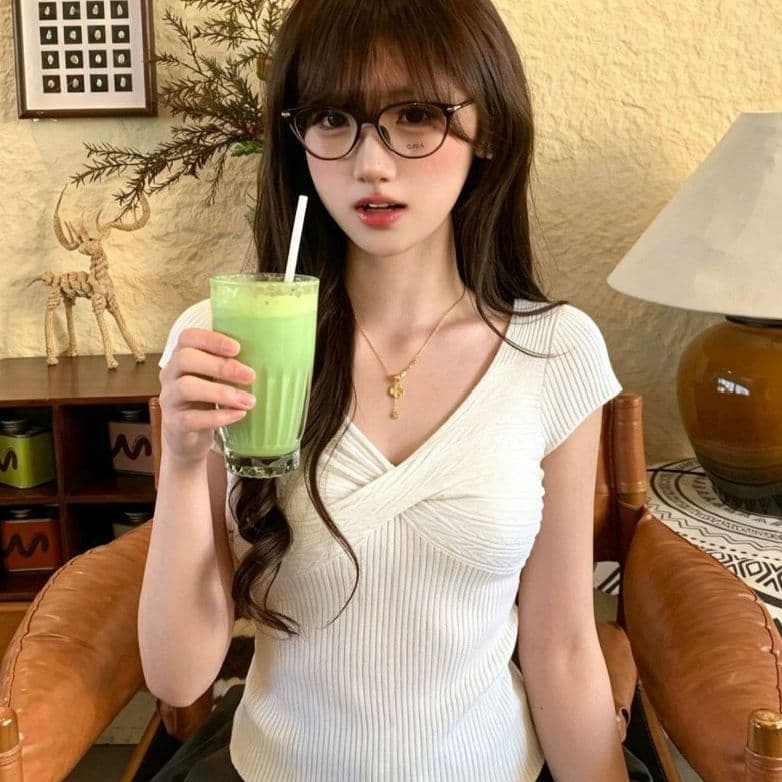 핑크색 V넥 십자가 비틀림 반팔 니트 스웨터 여성 여름 디자인 센스 고유 한 아름다운 슈퍼 잘 생긴 몸매 가꾸기 맨위 이미지 4