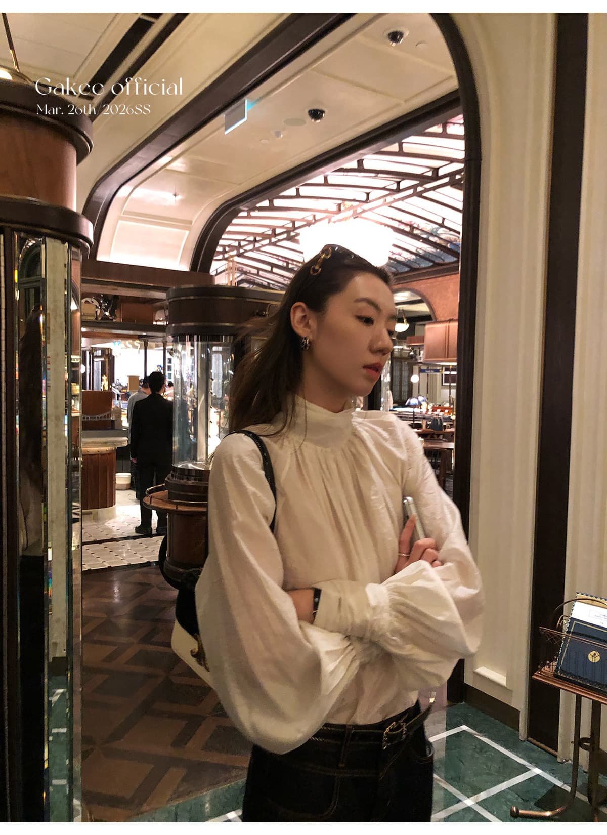 화이트 브라운 프랑스식 스탠드 칼라 궁정 바람 여성 셔츠 가을 새로운 도루 Pleat 디자인 센스 벌룬 소매 긴팔 맨위 상세 이미지 1
