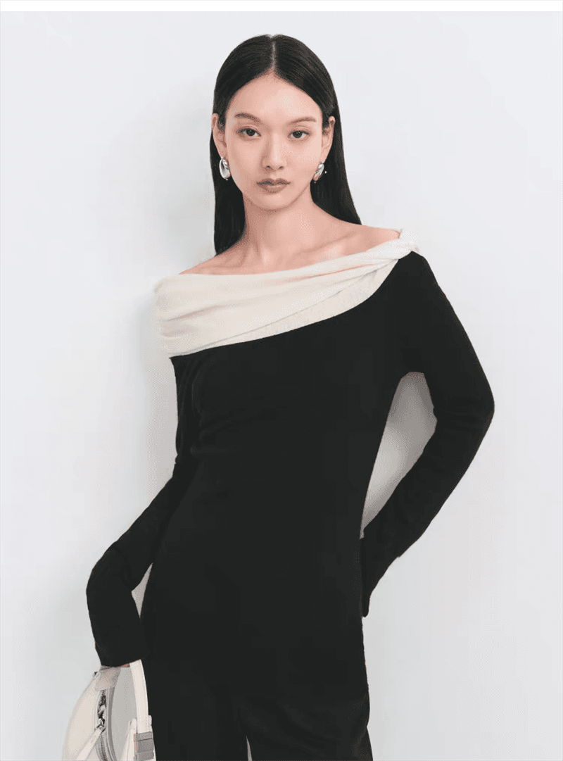 봄 가을 겨울 배색 비틀림 오프숄더 슬림해 보이는 작은 대중 디자인 센스 순수한 욕망 오프숄더 긴팔 털 니트 스웨터 맨위 여성 이미지 2