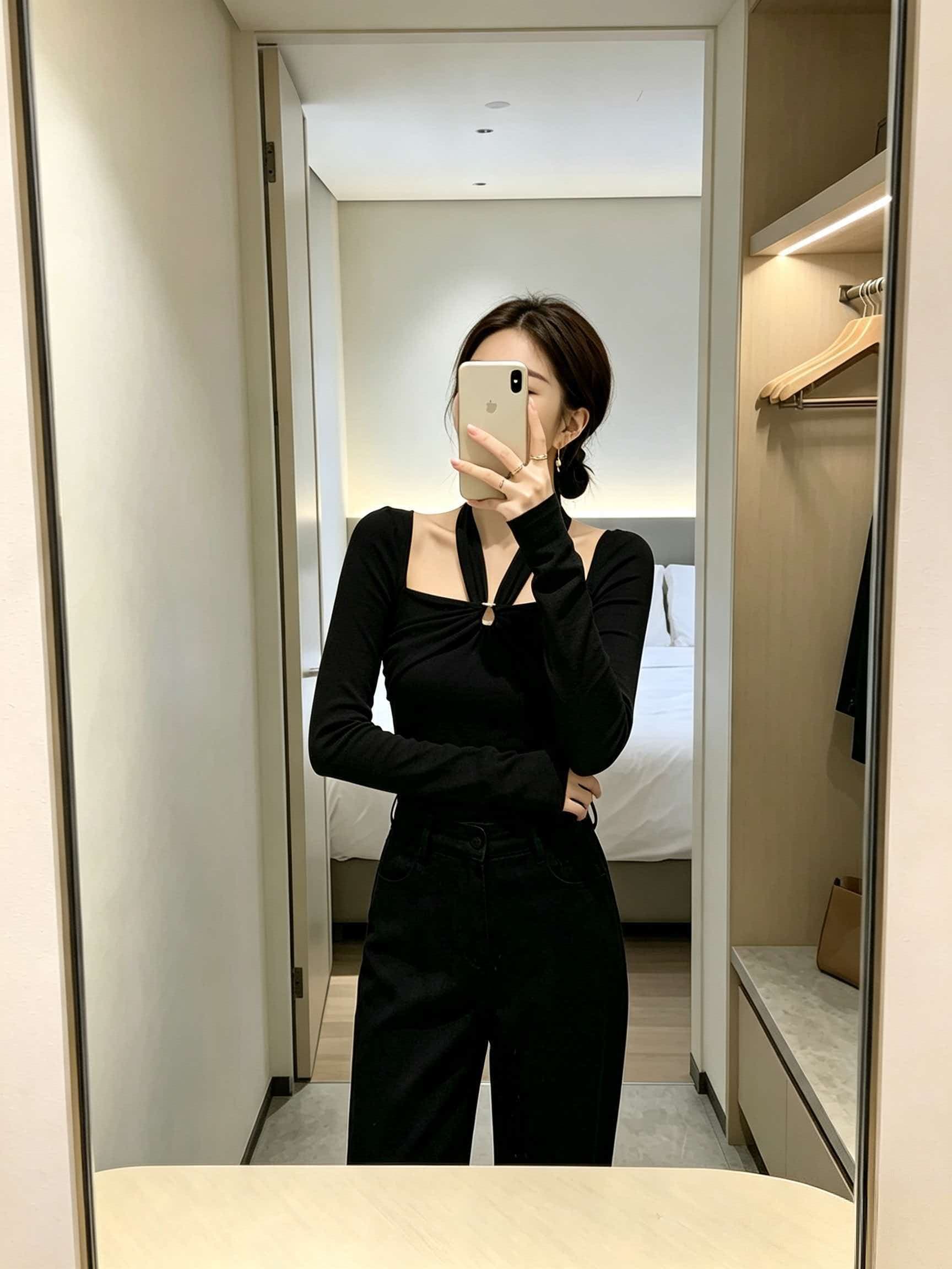 2026 이른 가을 비틀림 행침 목 광장 칼라 광장 칼라 몸매 가꾸기 만나는 여성 티셔츠 프랑스식 패션 빛 럭셔리 아름다운 맨위 이미지 2