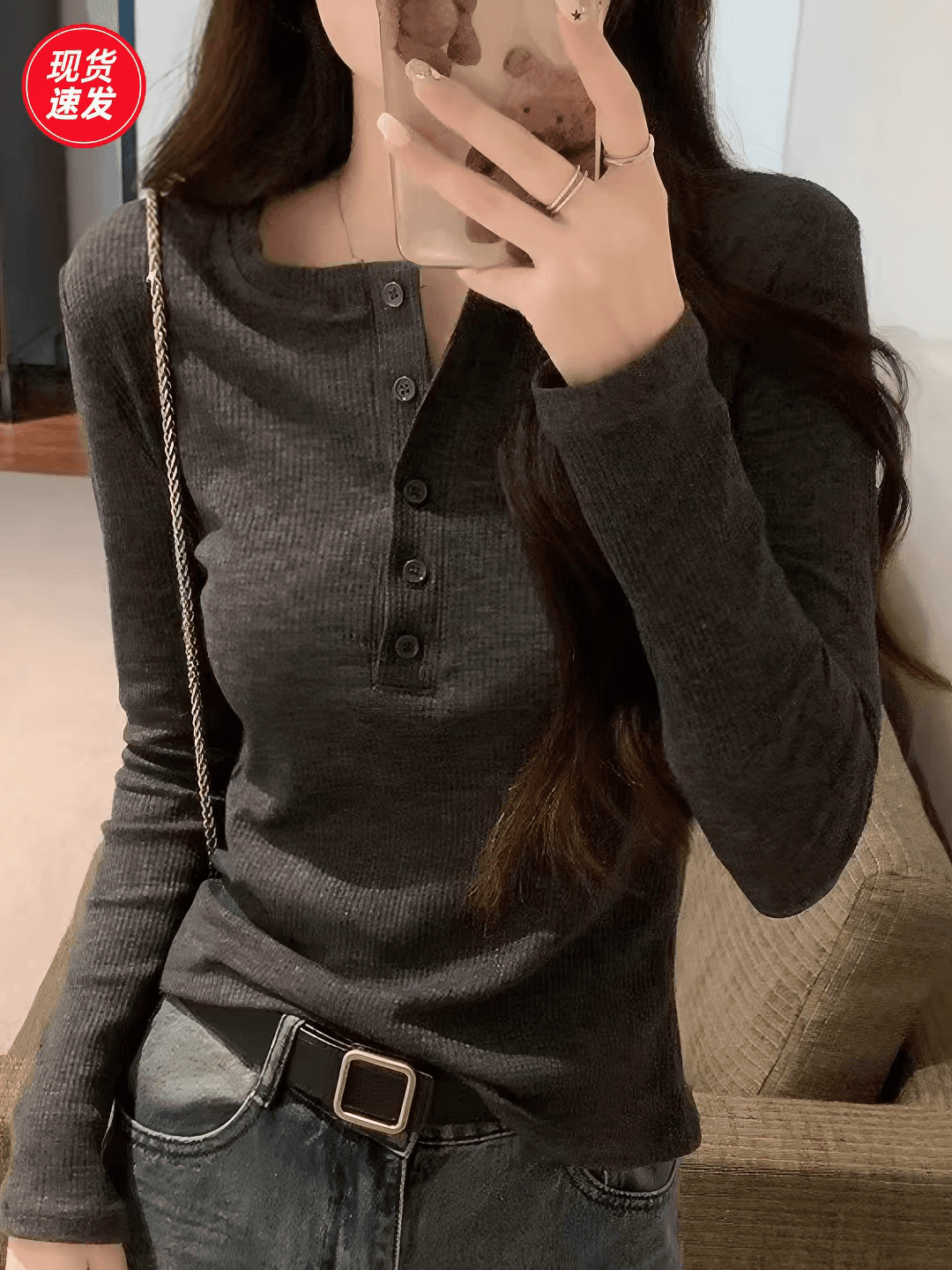반 개방 칼라 회색 긴팔 티셔츠 여성 가을 겨울 단추 몸매 가꾸기 인사이드 가져 가라. 외국 가스 작은 셔츠 디자인 센스 Chic 맨위 트렌디