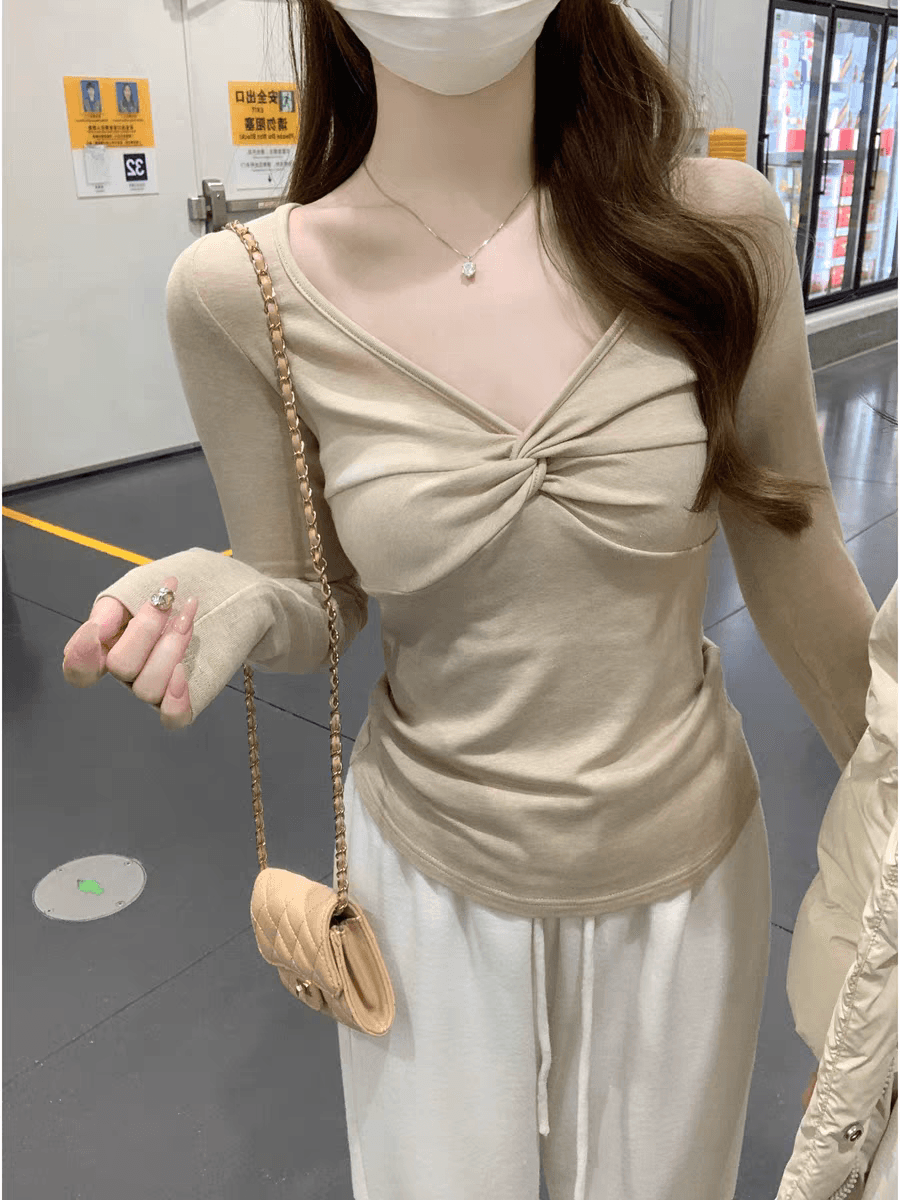 한 부서 비틀림 V넥 긴팔 티셔츠 여성 여름 패션 몸매 가꾸기 섹시함 인사이드 가져 가라. 기본 셔츠 디자인 센스 작은 대중 맨위 상세 이미지 4