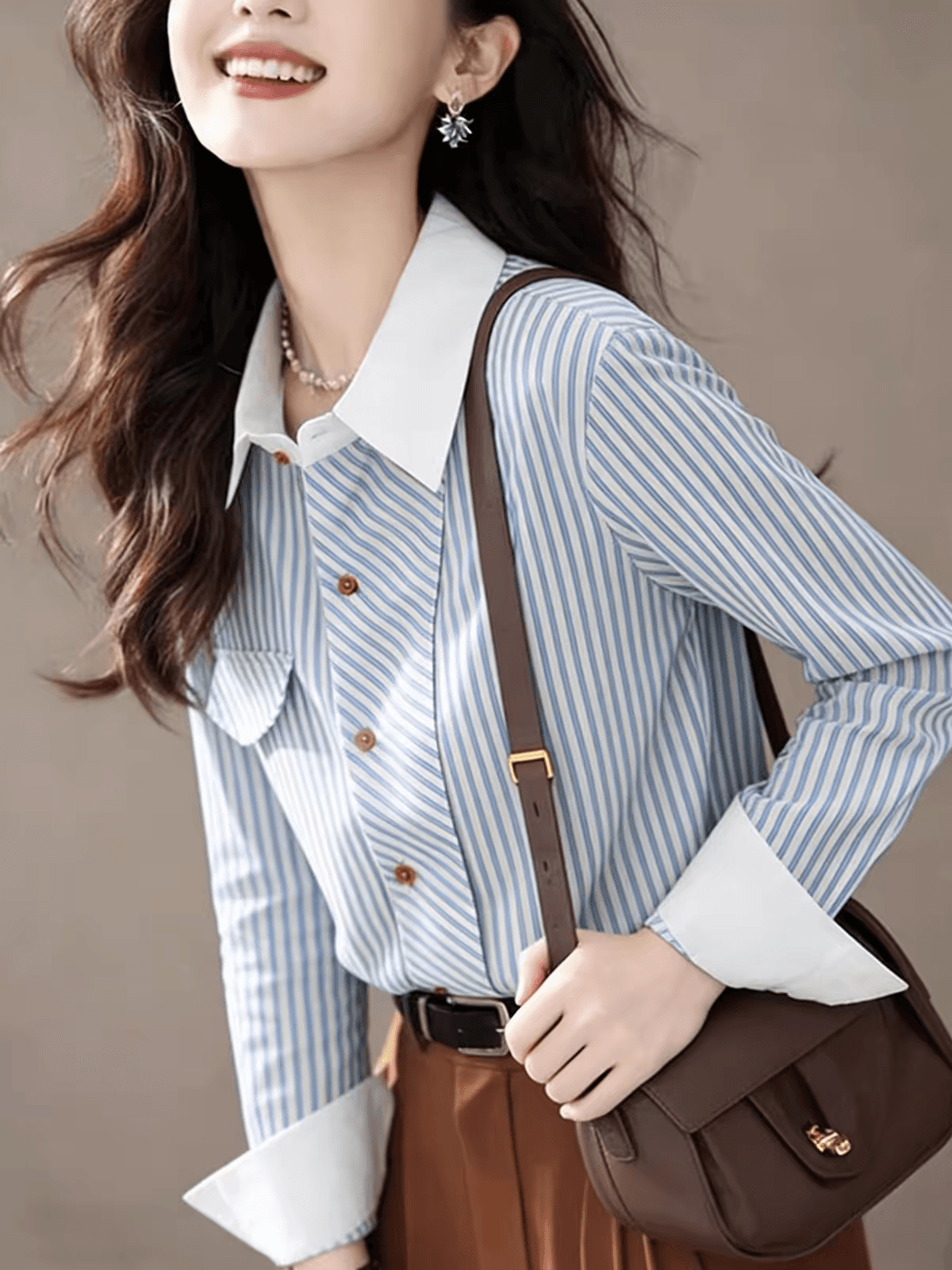 Chic 캐주얼 아름다운 파란색 스트라이프 폴로 칼라 싱글 줄 버튼 긴팔 여성 셔츠 봄 새로운 출퇴근 작은 대중 셔츠 이미지 2