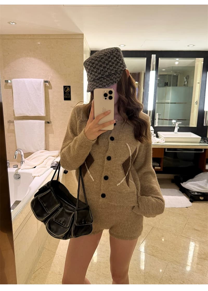 학원 스타일 레트로 폴로 칼라 다이아몬드 모양 그리드 니트 오픈 가디건 여성 패션 세트 하이웨이스트 타이트 스커트 반바지 투피스 세트 상세 이미지 4