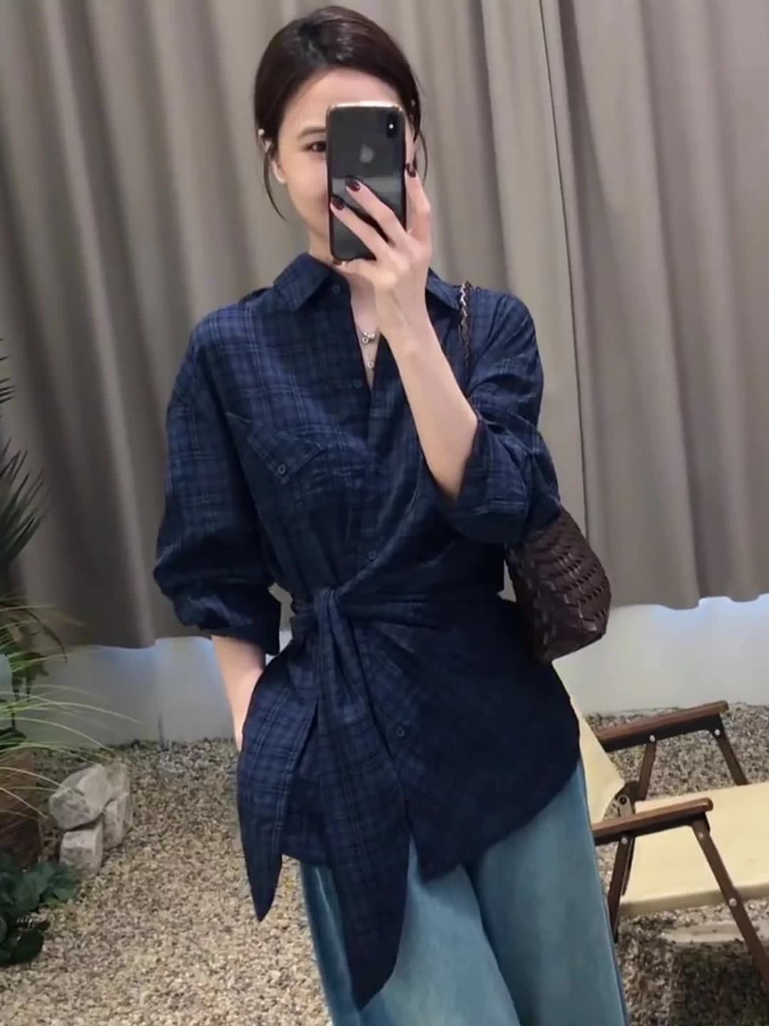 불규칙 배색 체크무늬 레이스업 긴팔 여성 셔츠 2026 새로운 이른 가을 허리 수축 슬림해 보이는 캐주얼 고유 한 맨위 이미지 4