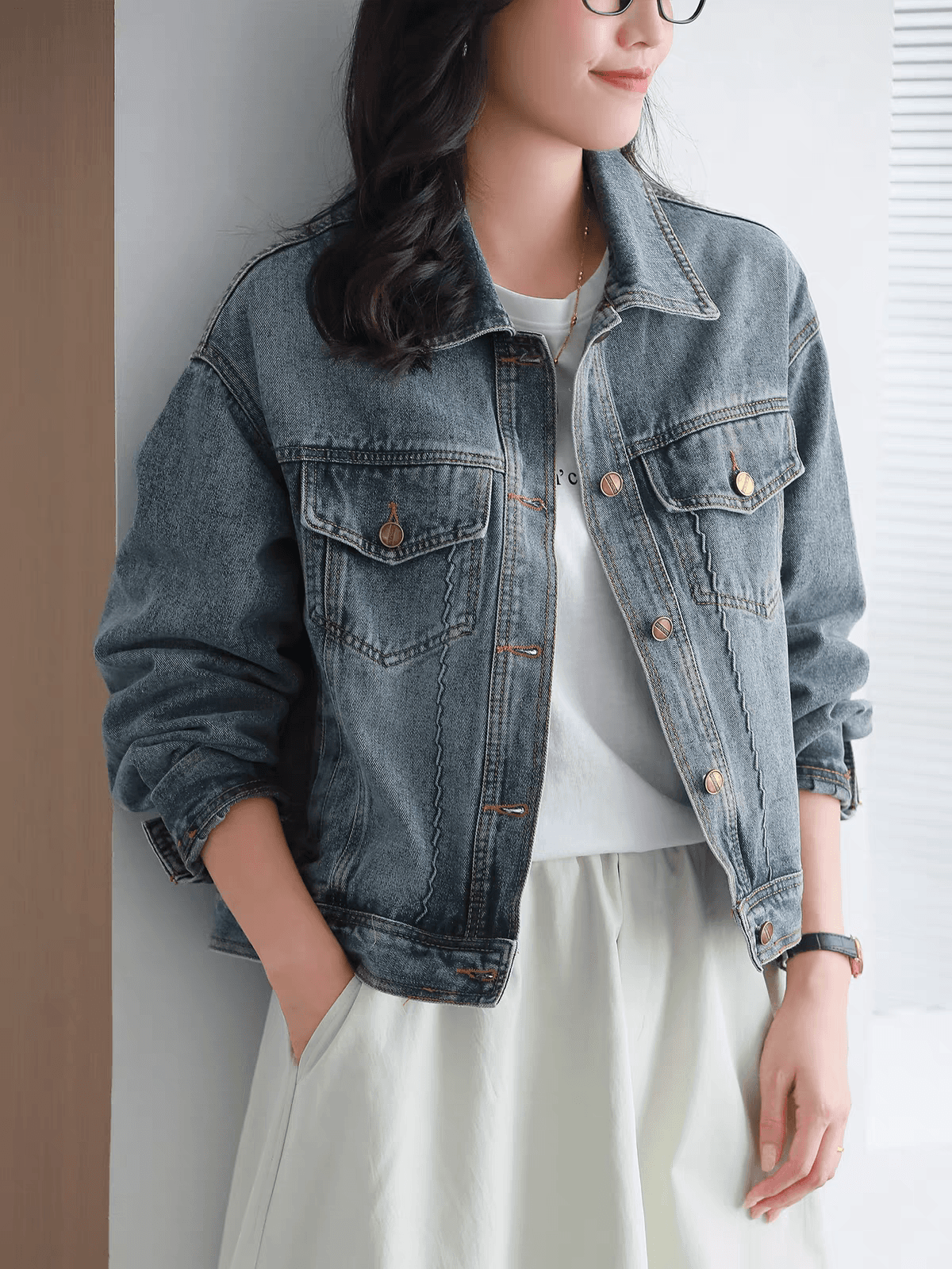 쇼트 스타일 데님 여성 코트 폴로 칼라 캐주얼 다용도 루즈핏 슬림해 보이는 가을 새로운 한국 스타일 긴팔 맨위 상세 이미지 3