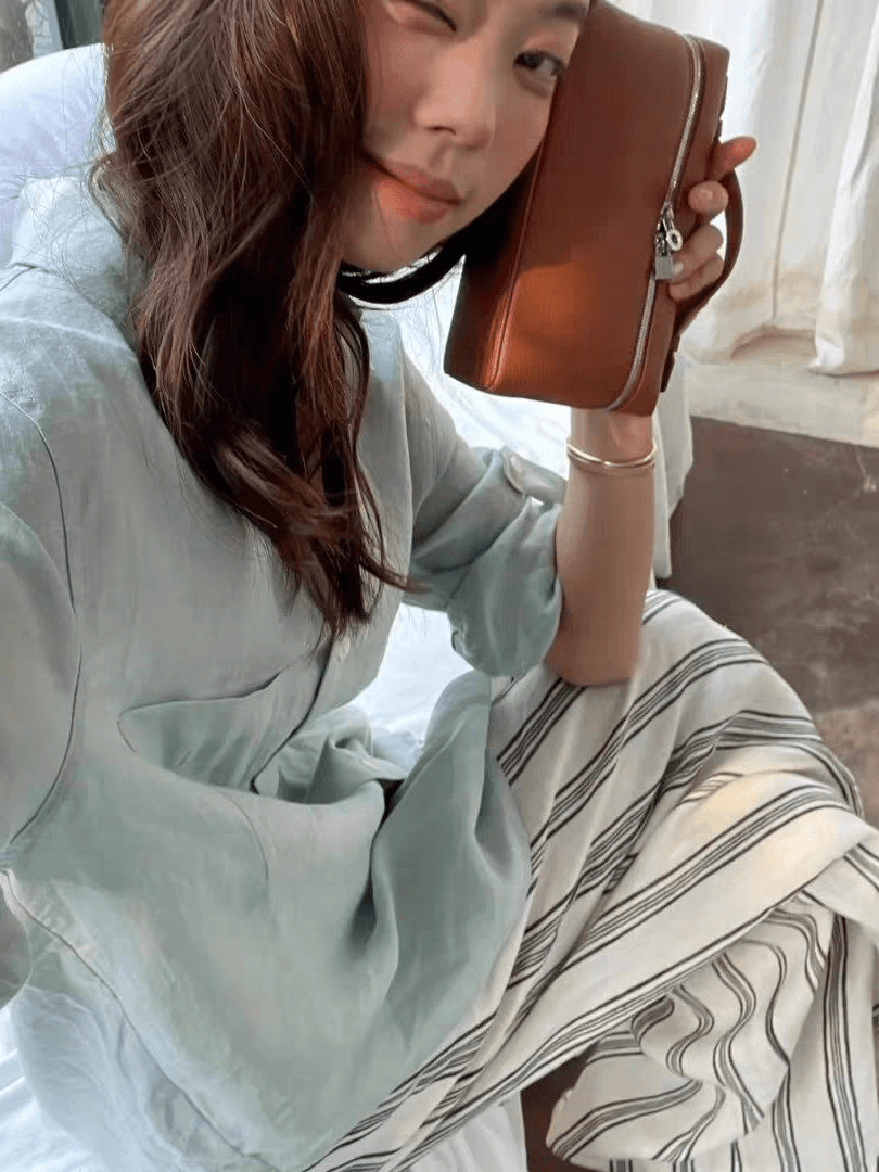 프랑스식 박하 녹색 V넥 긴팔 셔츠 여성 2026 이른 가을 새로운 루즈핏 느긋한 바람 오픈 가디건 셔츠 맨위 이미지 3
