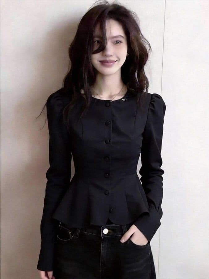 빛 럭셔리 바람 검정색 거품 소매 단추 허리 수축 여성 셔츠 2026 봄 새로운 몸매 가꾸기 다용도 작은 대중 라운드 넥 맨위 상세 이미지 5
