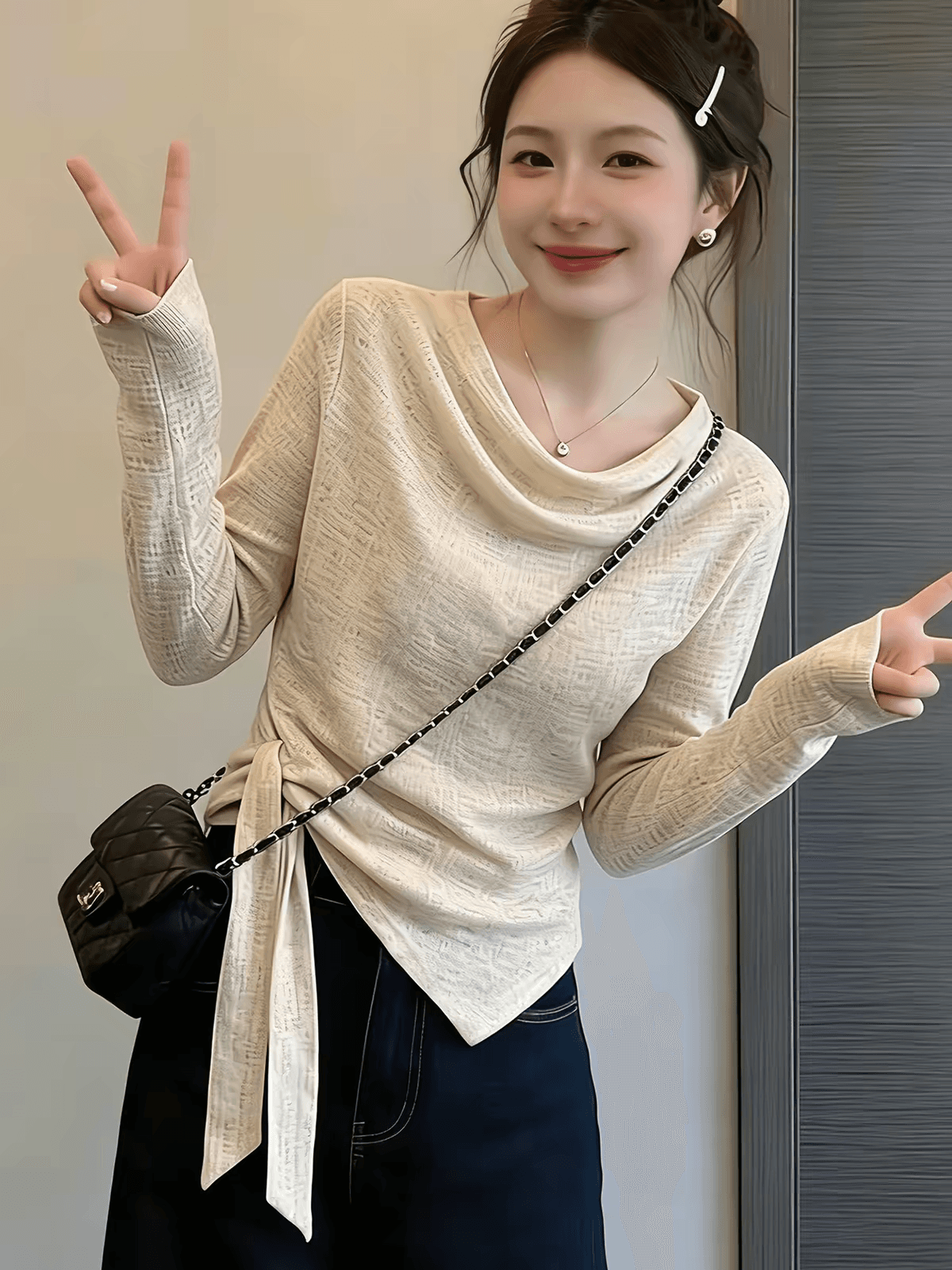 프랑스식 흔들다 칼라 긴팔 스트랩 허리 수축 슬림해 보이는 품격 티셔츠 가을 불규칙 밑단 연령 감소 단색 맨위 여성 상세 이미지 3