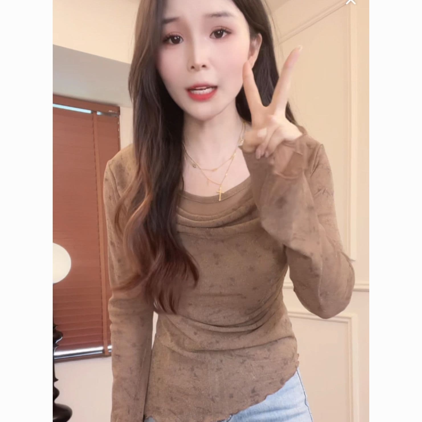 이른 가을 흔들다 칼라 망사 긴팔 티셔츠 여성 홀치기 염색 헤일로 염색 프릴 몸매 가꾸기 슬림해 보이는 불규칙 기본 셔츠 맨위 상세 이미지 8