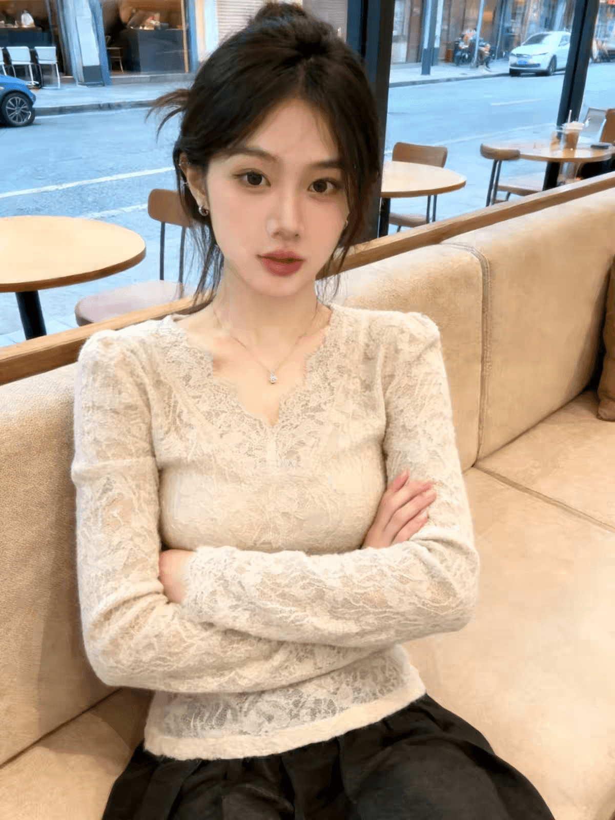 프랑스식 빛 요리 한 바람 살구 색상 V넥 레이스 긴팔 티셔츠 여성 2026 봄 가을 새로운 인사이드 가져 가라. 몸매 가꾸기 기본 셔츠 맨위 이미지 4