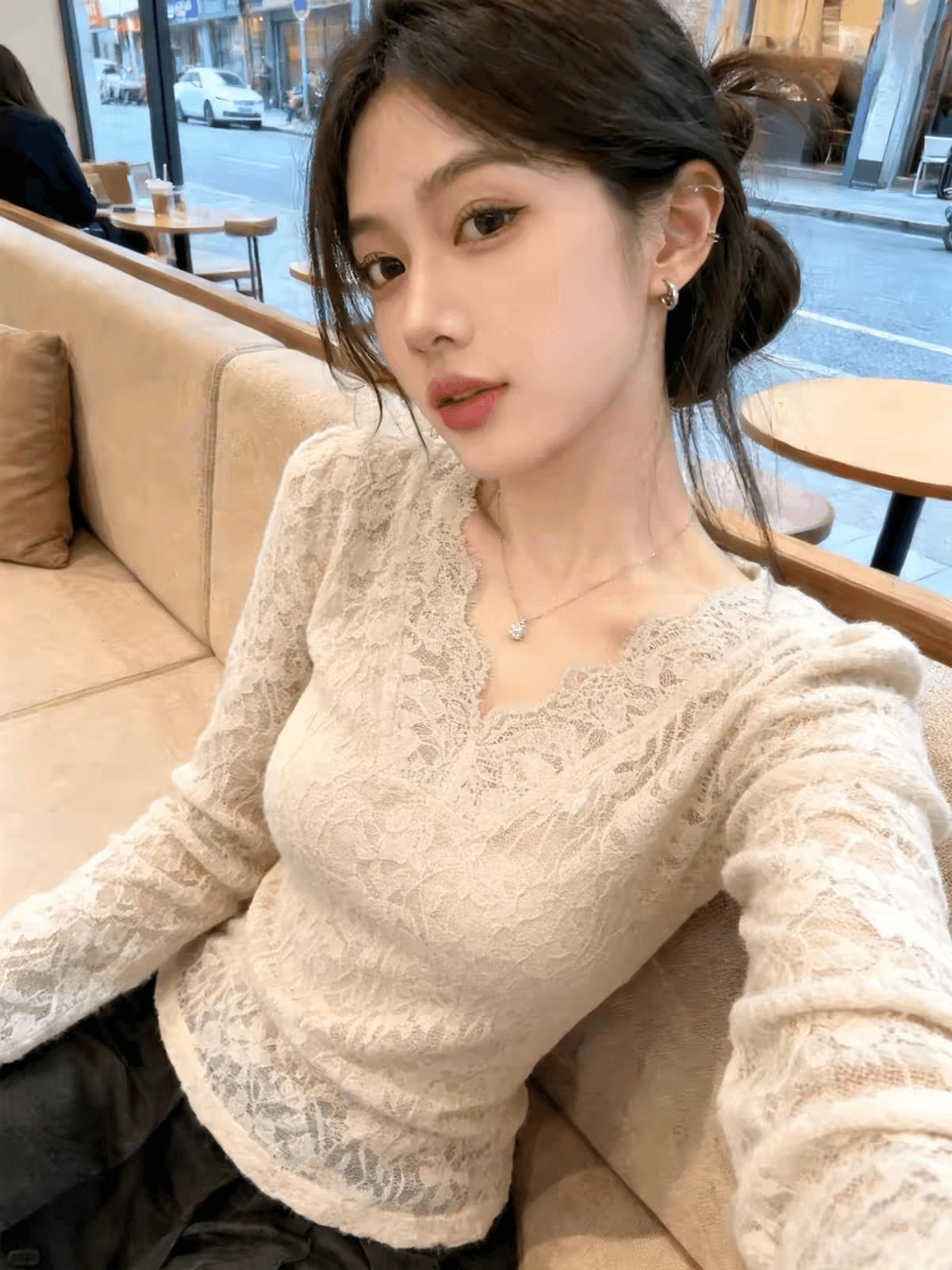 프랑스식 빛 요리 한 바람 살구 색상 V넥 레이스 긴팔 티셔츠 여성 2026 봄 가을 새로운 인사이드 가져 가라. 몸매 가꾸기 기본 셔츠 맨위 상세 이미지 5