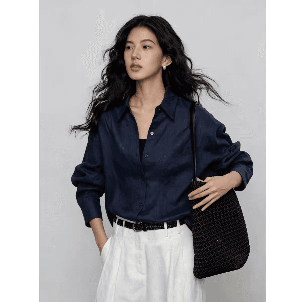 가을 아마 블루 긴팔 여성 셔츠 새로운 레트로 고급 센스 출퇴근 오래된 돈 바람 캐주얼 셔츠 맨위 이미지 4