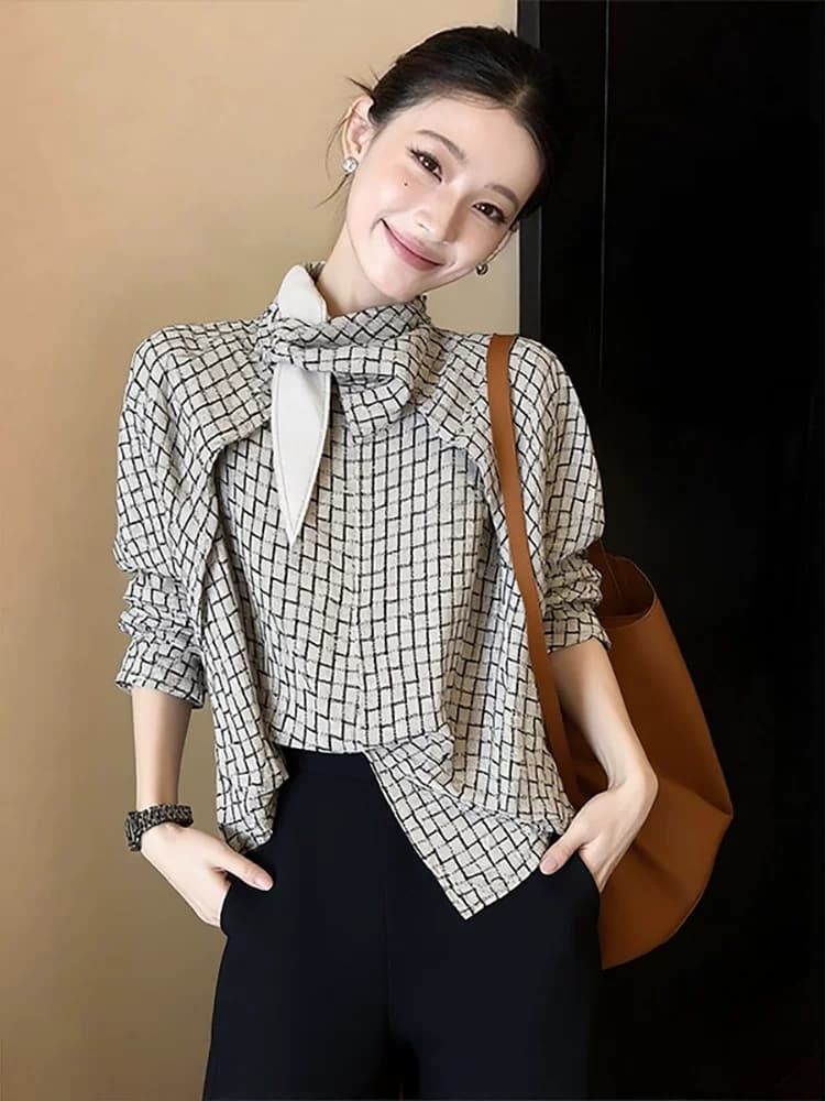 레트로 체크무늬 스탠드 칼라 긴팔 셔츠 여성 의류 이른 가을 2026 새로운 디자인 센스 작은 대중 나비 매듭 맨위 셔츠