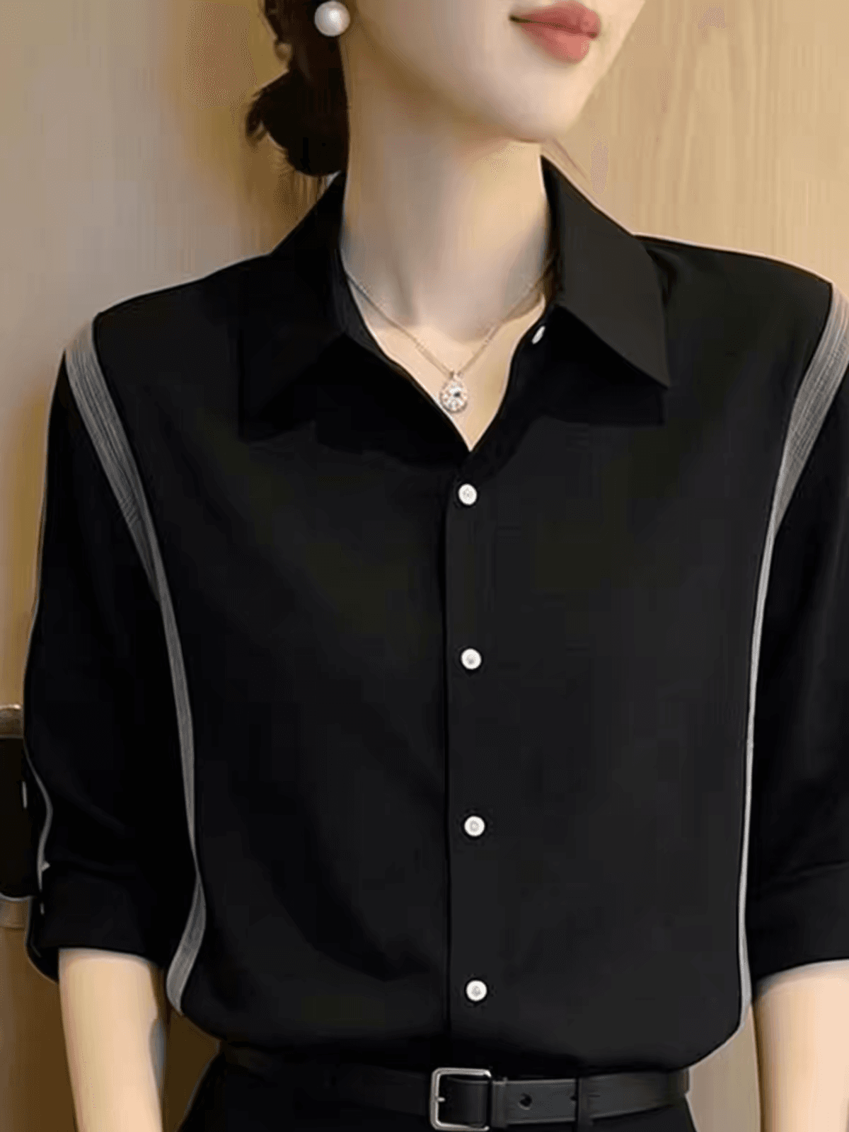 익스트림 제인 바람 고급 센스 검정색 배색 셔츠 2026 가을 새로운 디자인 여성 세련된 폴로 칼라 단추 맨위 상세 이미지 5