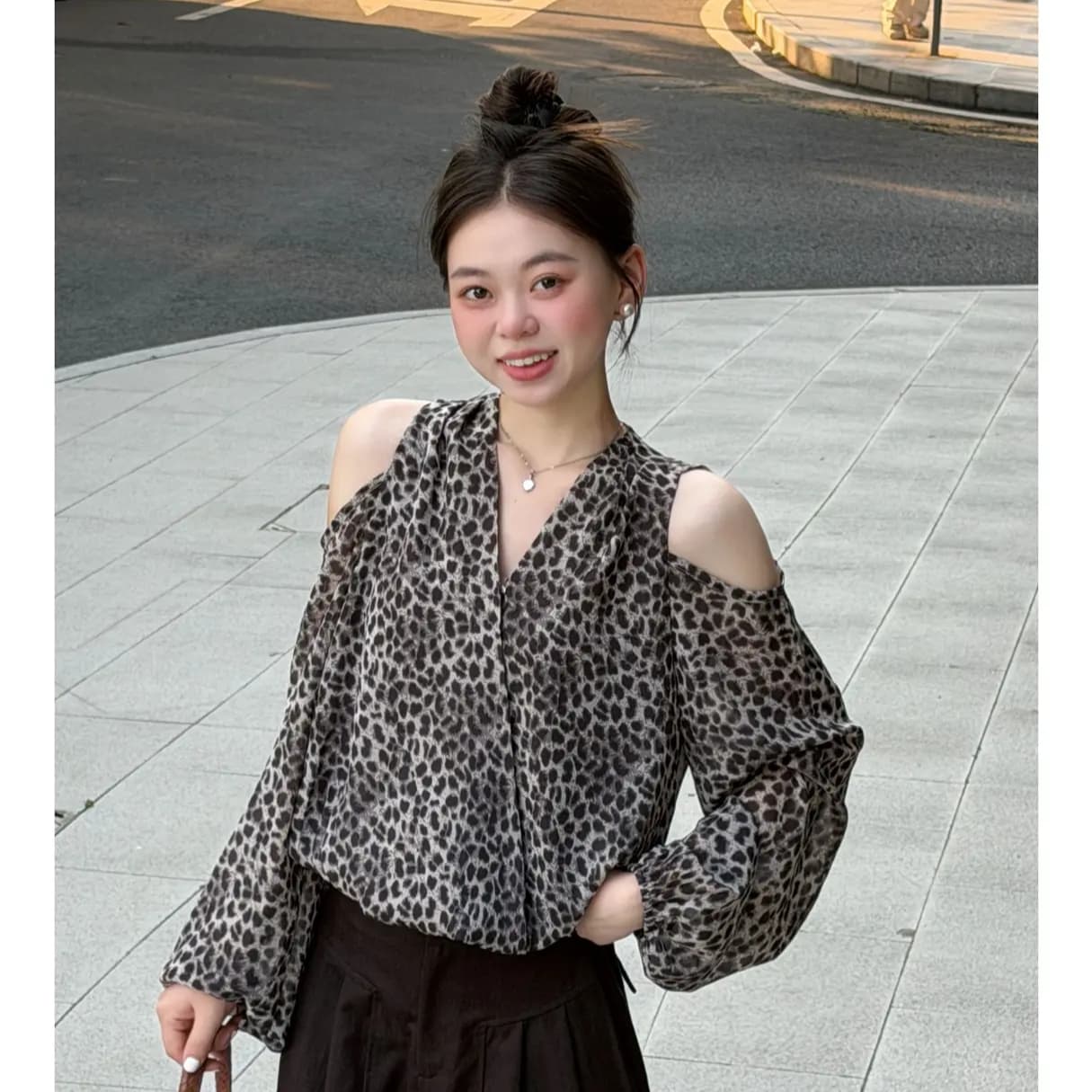 한 부서 느긋한 불규칙 도트 무늬 셔츠 작은 심장 기계 오프숄더 긴팔 얇은 스타일 이미지 2