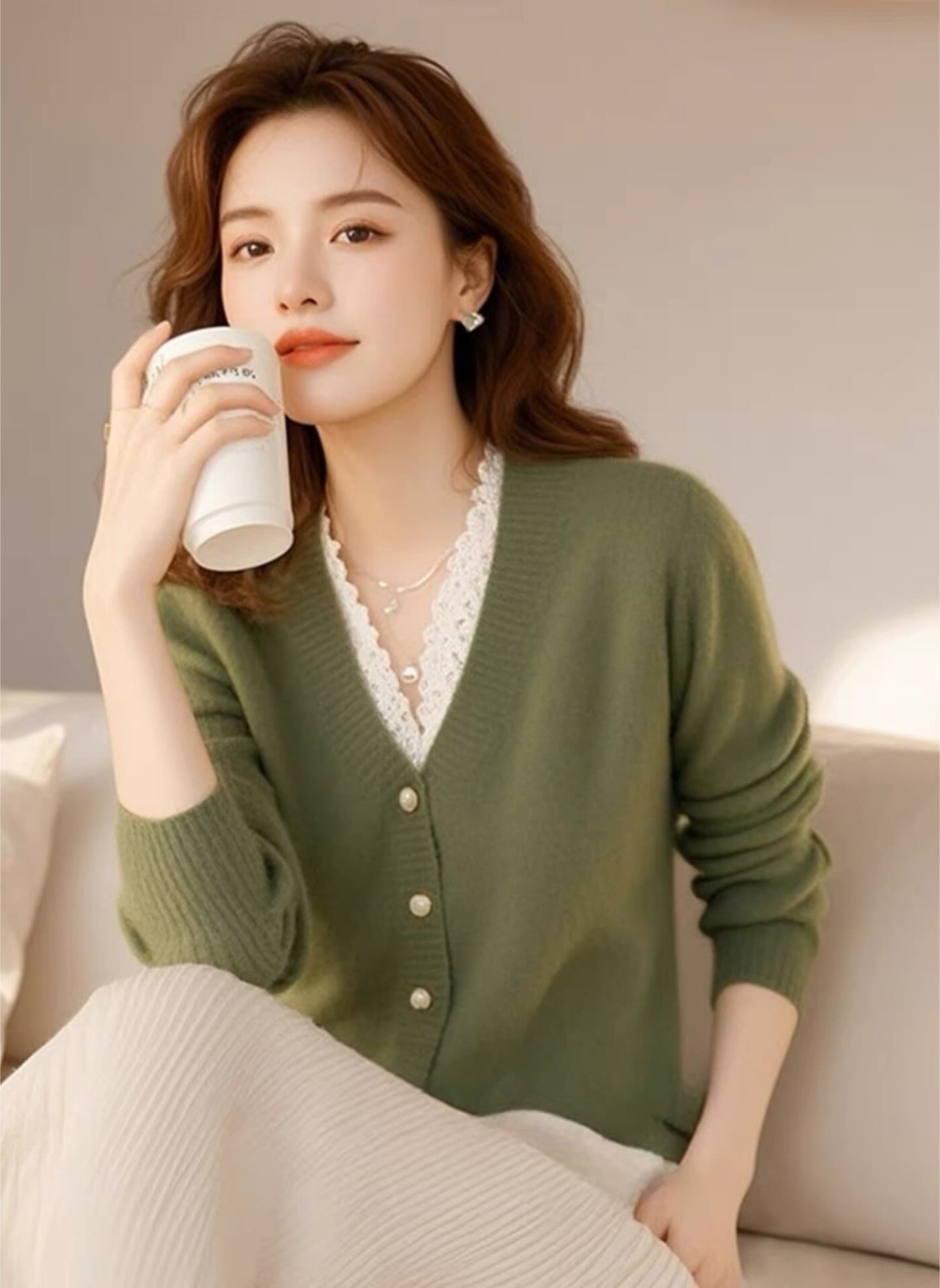 캐주얼 잘 생긴 여성 의류 2026 봄 가을 새로운 패치워크 색상 V넥 레이스 레이스 페이크 레이어드 긴팔 얇은 니트 오픈 가디건