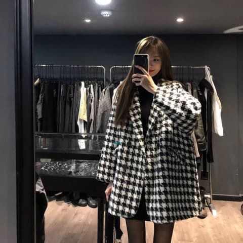 sourcewithu 나이트 작은 샤넬 스타일 이른 가을 새로운 높음 거리 수정 직금 버클 긴팔 짧은 외투 여성 셔츠 이미지 4