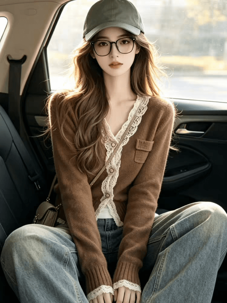 아름다움 라드. 브라운 레이스 측면 V넥 스웨터 여자 2026 가을 겨울 새로운 디자인 센스 니트 오픈 가디건 Chic 맨위