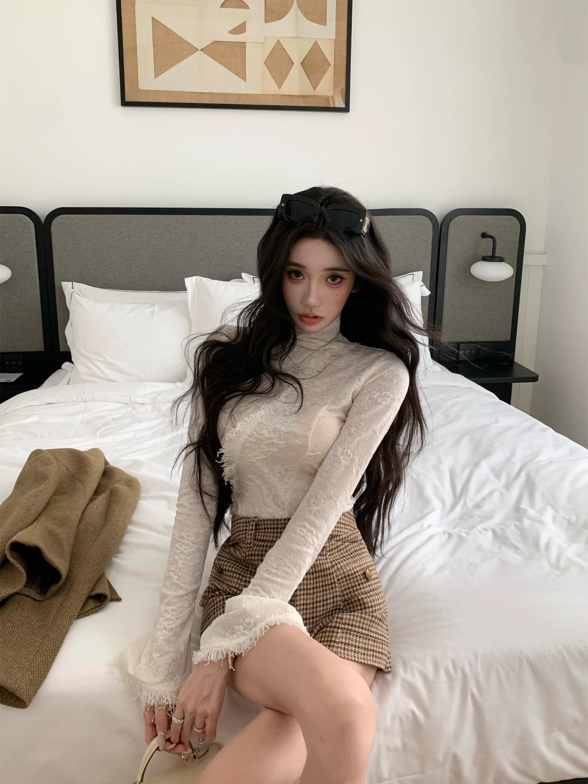 barb chill 베이지 색 터틀넥 레이스 셔츠 여성 겨울 디자인 센스 나팔 소매 니트 만나는 맨위