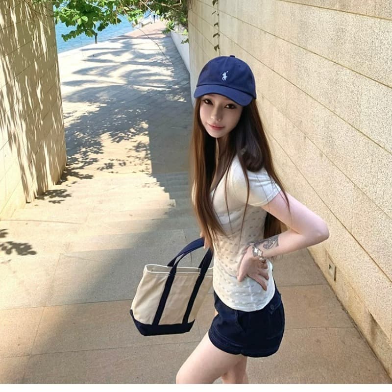 suuuicee 메이 여지 얼음 모래 작은 자카드 질감 순수한 욕망 대 u 칼라 짧은 맨위 몸매 가꾸기 니트 반팔 티셔츠 이미지 5