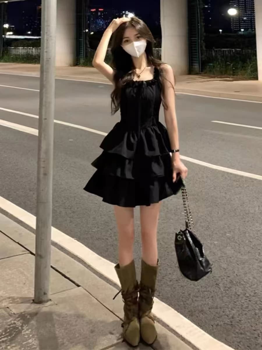 그는 벤 바람 작은 검은 드레스 여성 심장 기계 디자인 센스 작은 대중 허리 수축 슬림해 보이는 달콤한 핫걸 퍼프 드레스 민소매 미니 스커트 상세 이미지 1