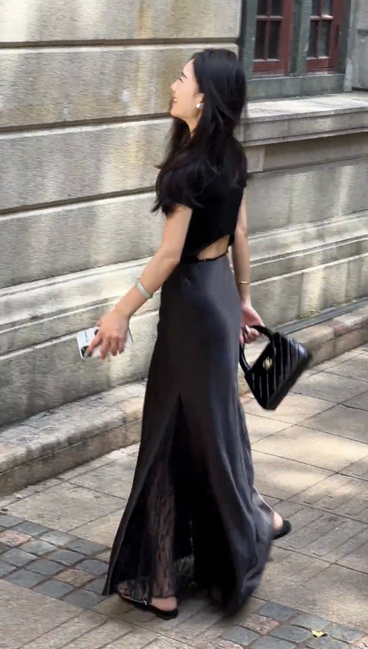 laoyu 레이스 새틴 품격 다용도 아세트산 새틴 패치워크 레이스 반신 스커트 슬림해 보이는 품격 롱 스커트 이미지 2