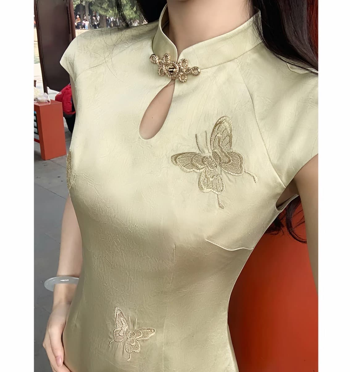 링 茜 거만한 와우 얕은 녹색 연기 새로운 중식 새틴 개선 치파오 여성 봄 여름 자수 쇼트 스타일 나비 드레스 세트 상세 이미지 5