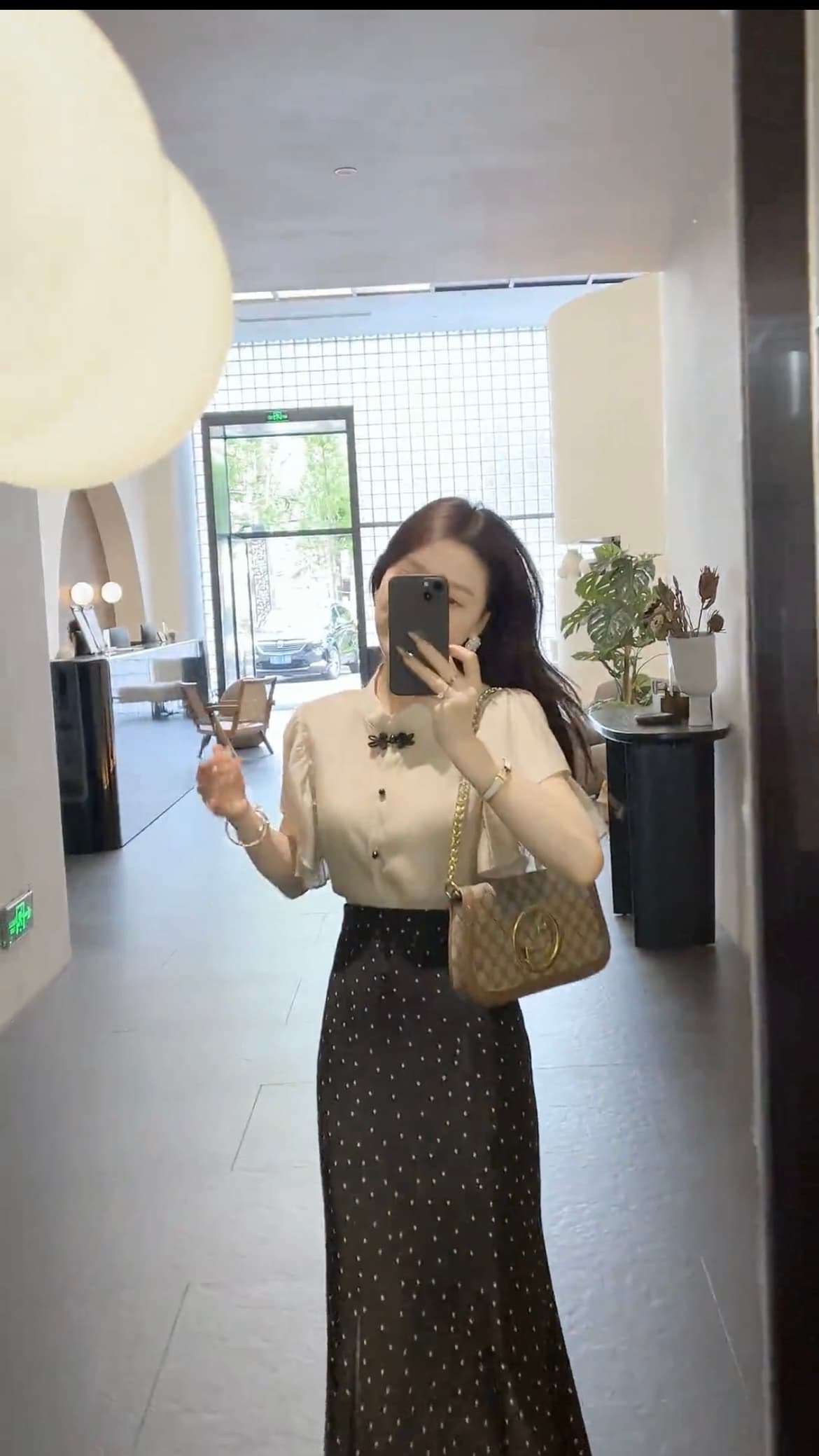 고유 한 Chic 스탠드 칼라 반팔 여성 셔츠 여름 섹션 새로운 셔츠 여자 작은 날다 소매 맨위 여성복 상세 이미지 5
